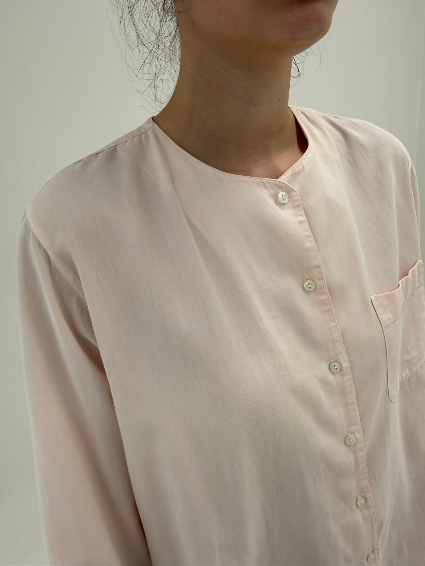 Cămașa powder Pink petite in croi minimalist din poplin premium texturat