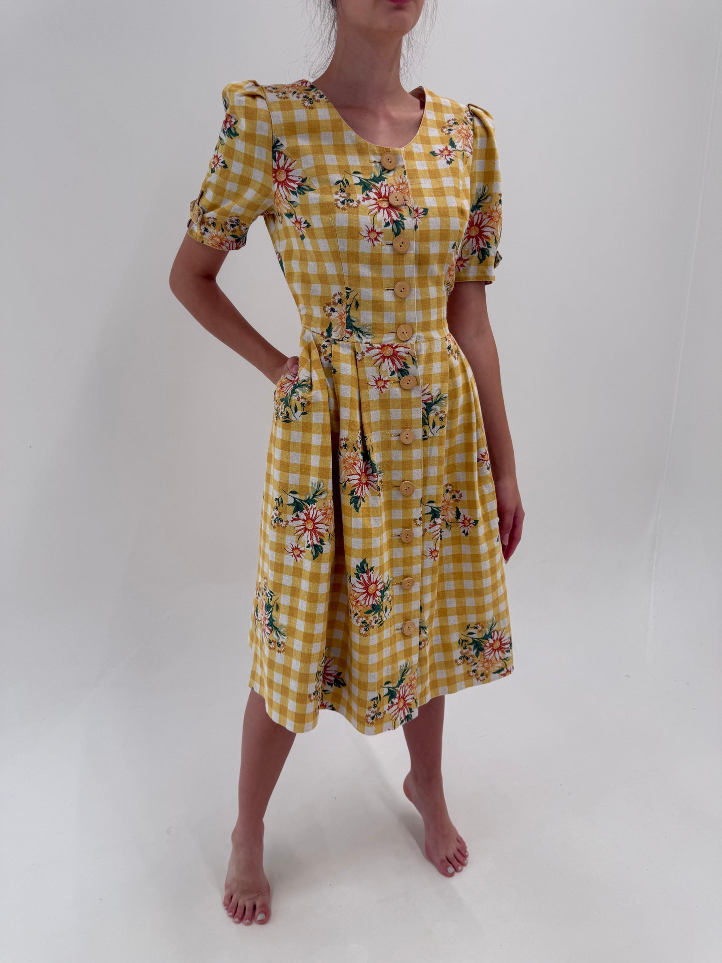 Rochie vintage din pânză excepțională de in cu corsaj și carouri