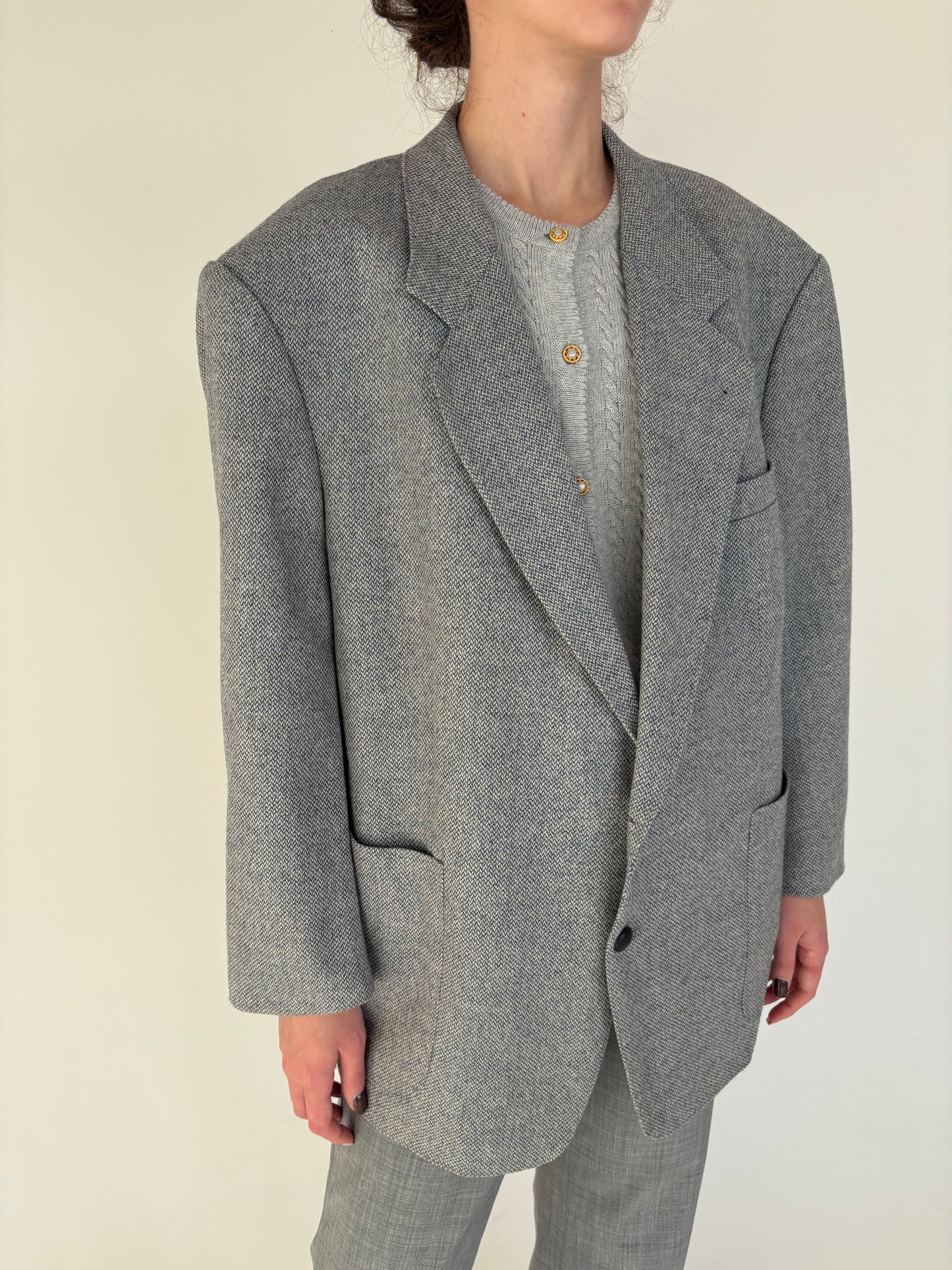 Sacou din tweed baby blue cu ivoire de lana plină pura certificată