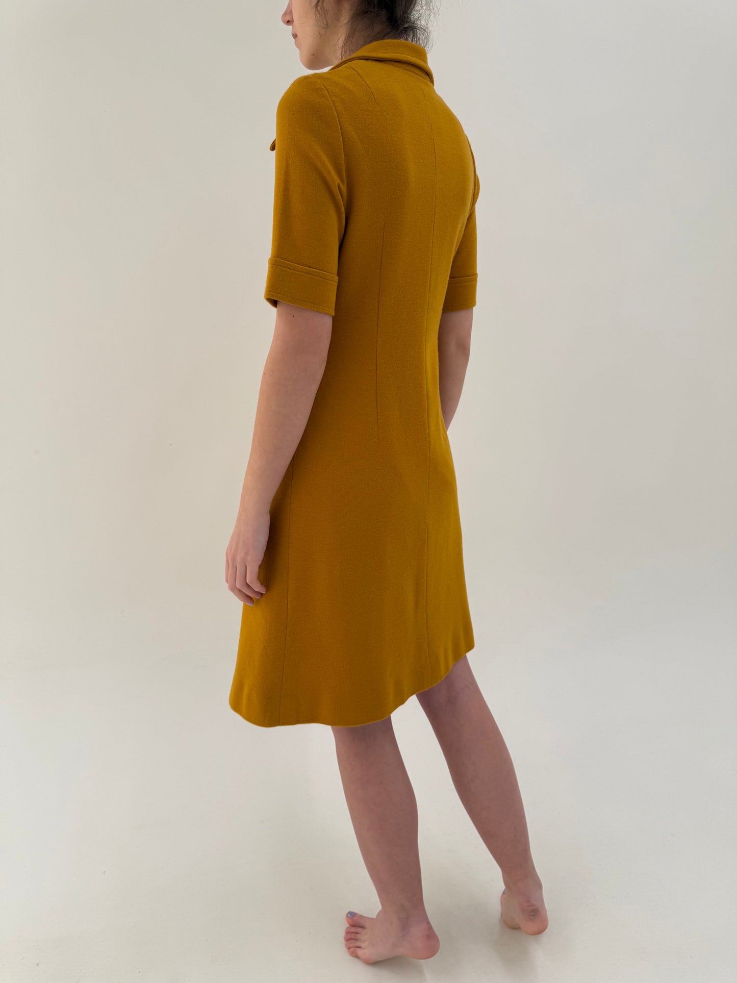 Rochie vintage mustard yellow din lana extrafina cu talie ultra înaltă marcată