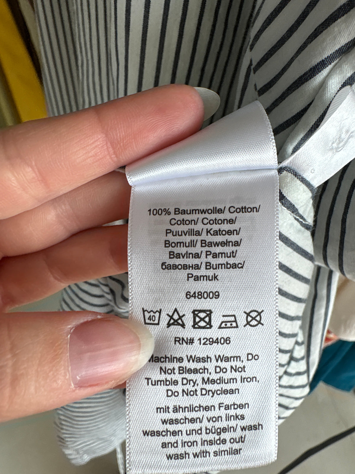 Rochie cu mâneci ample și manșete înalte în dungi din poplin premium de bumbac