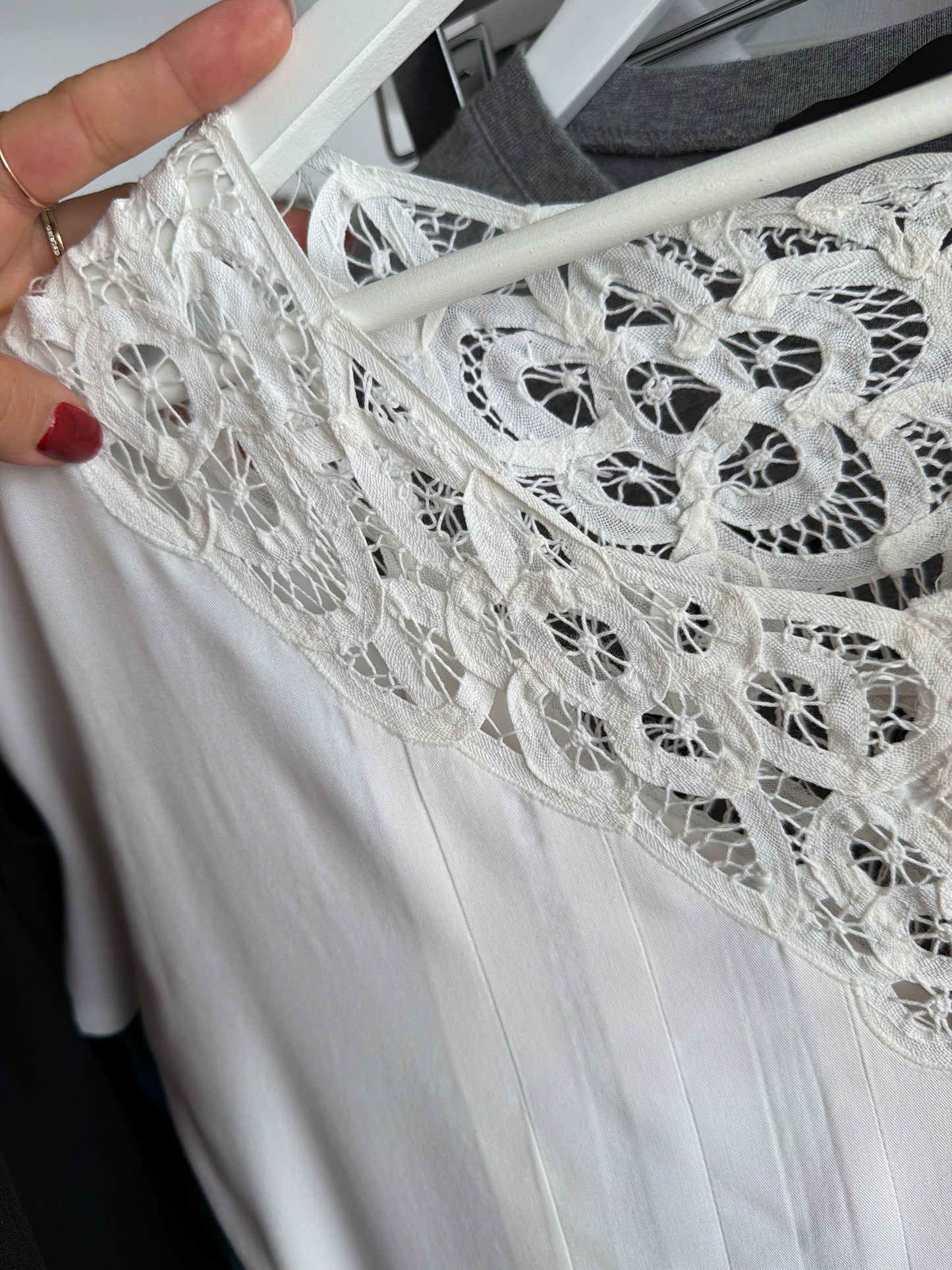 Rochie vintage în croi de ani 50 cu macrame lucrat manual din canvas de bumbac