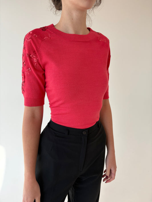 Top coral red cu broderie si decolteu bărcuța din bumbac de gramaj mare