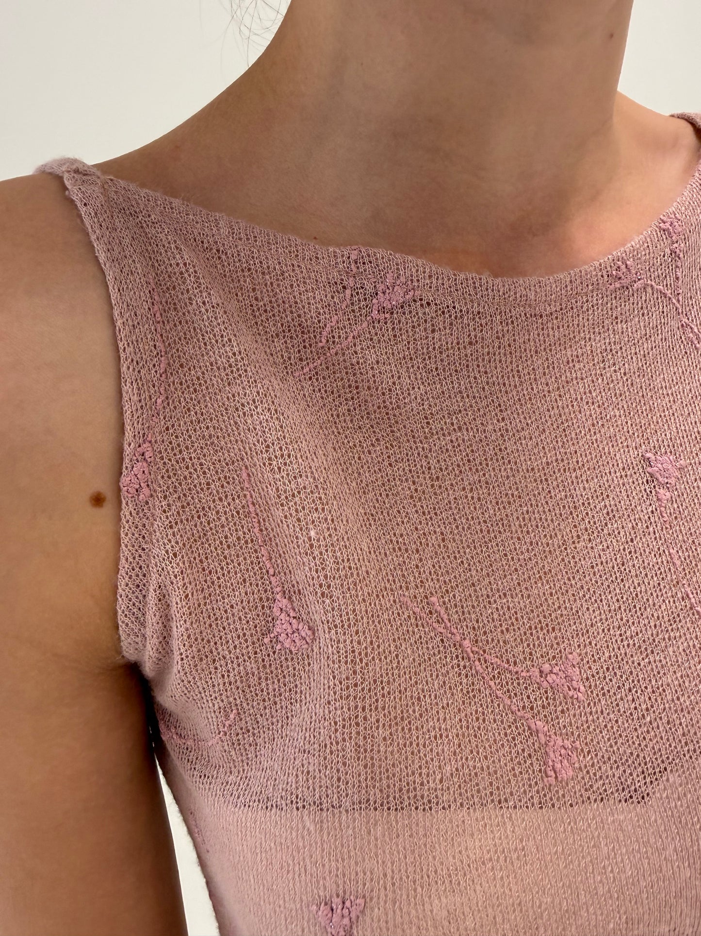 Rochie dusty powder pink italiană din de plajă din jerse de vară cu broderie