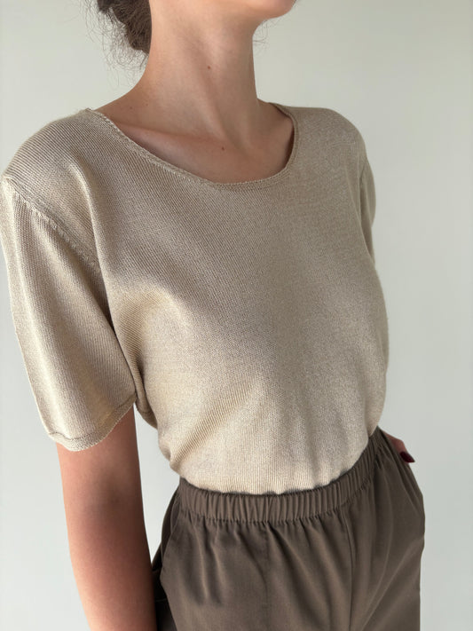 Top vintage sand nude din jerse foarte ușor perlat