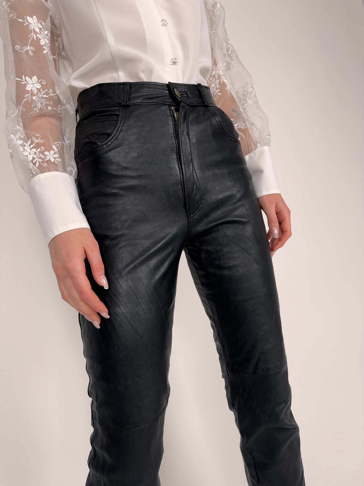 Pantaloni din piele naturală foarte moale cu talie ultra înaltă