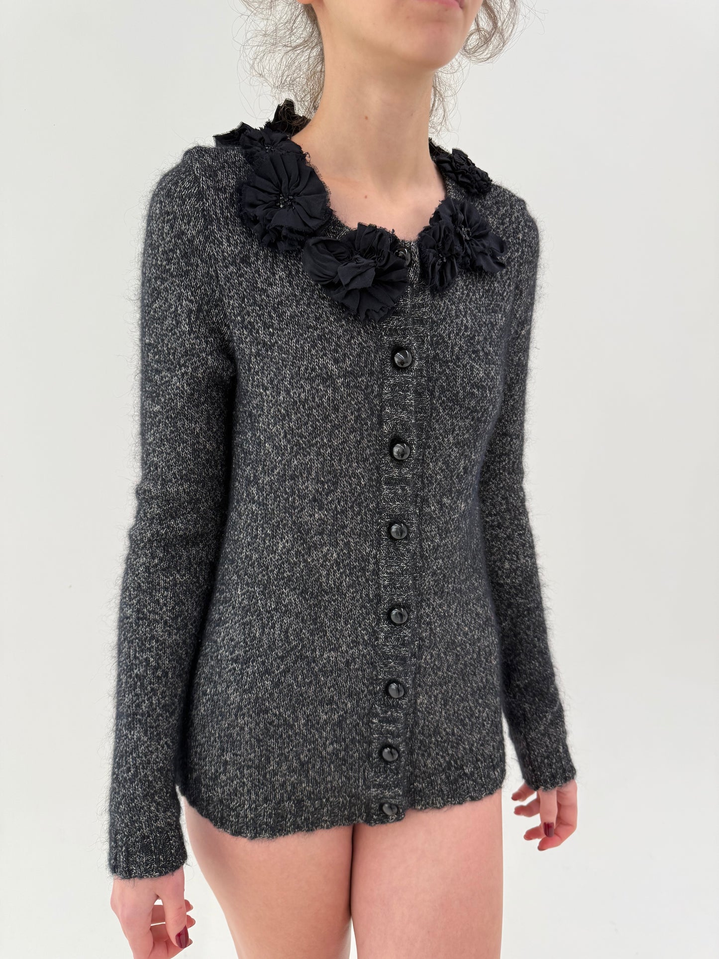 Cardigan vintage bijuterie italian cu aplicații florale couture din lână extrafina