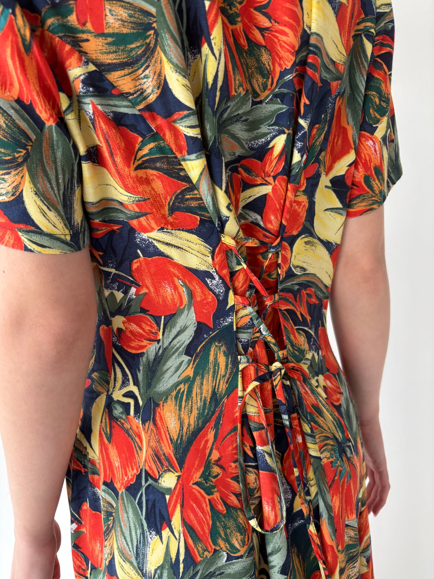 Rochie vintage vaporoasă cu talie reglabilă în culori superbe
