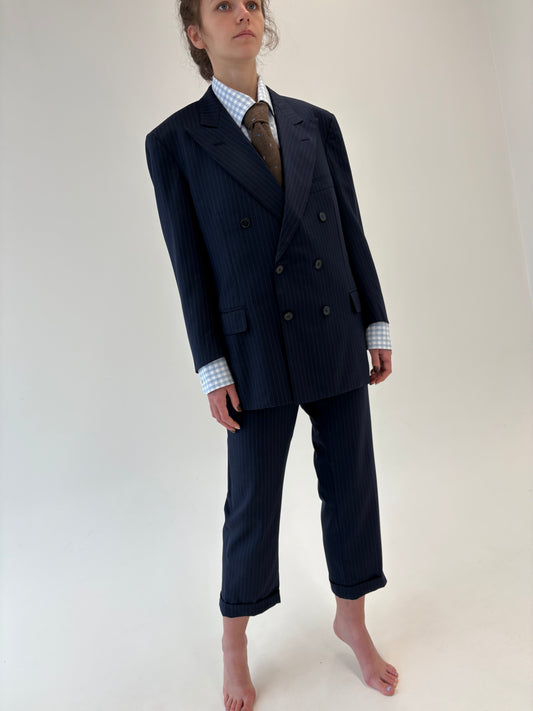 Costum petite Alta Moda couture din stofă ultra luxury Saville Row Londra