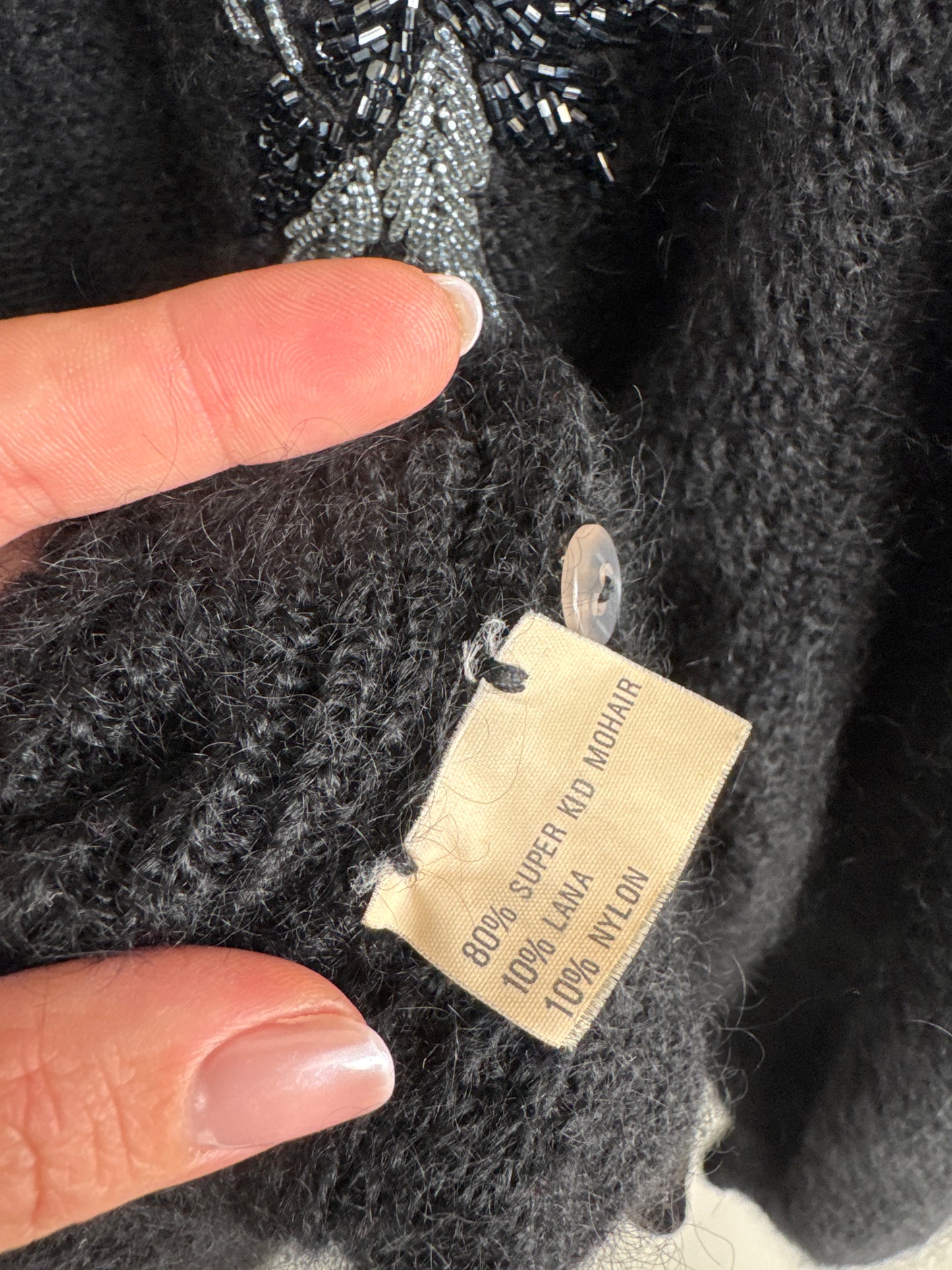 Cardigan vintage din super kid mohair cu aplicații manuale delicate