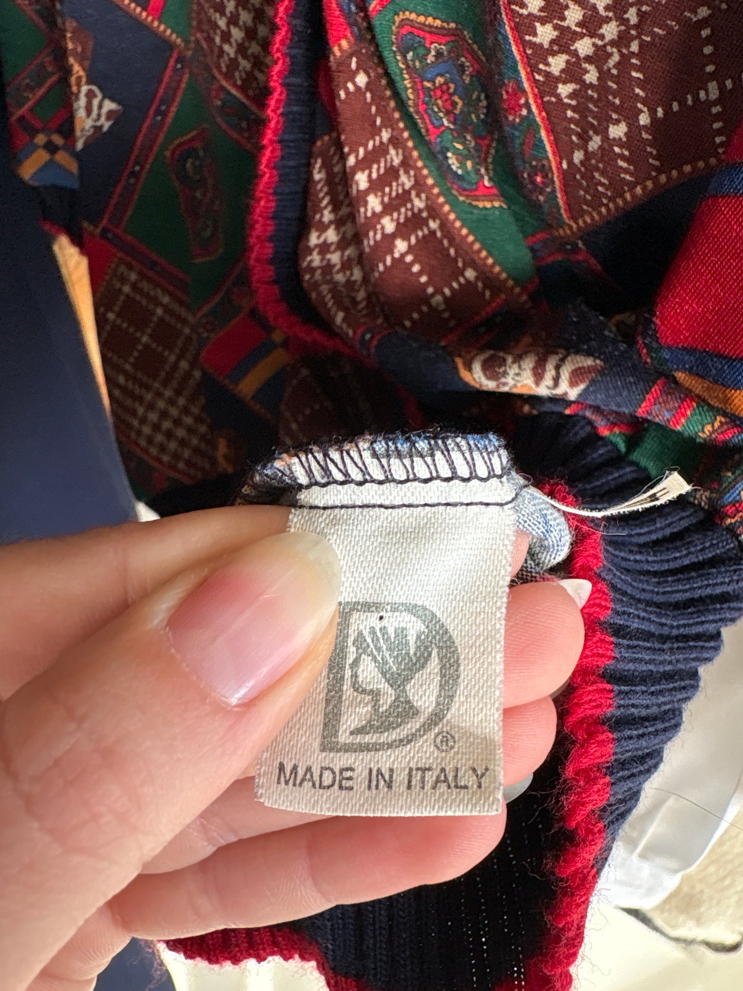 Bluză vintage petite italiană din lana extrafina cu print