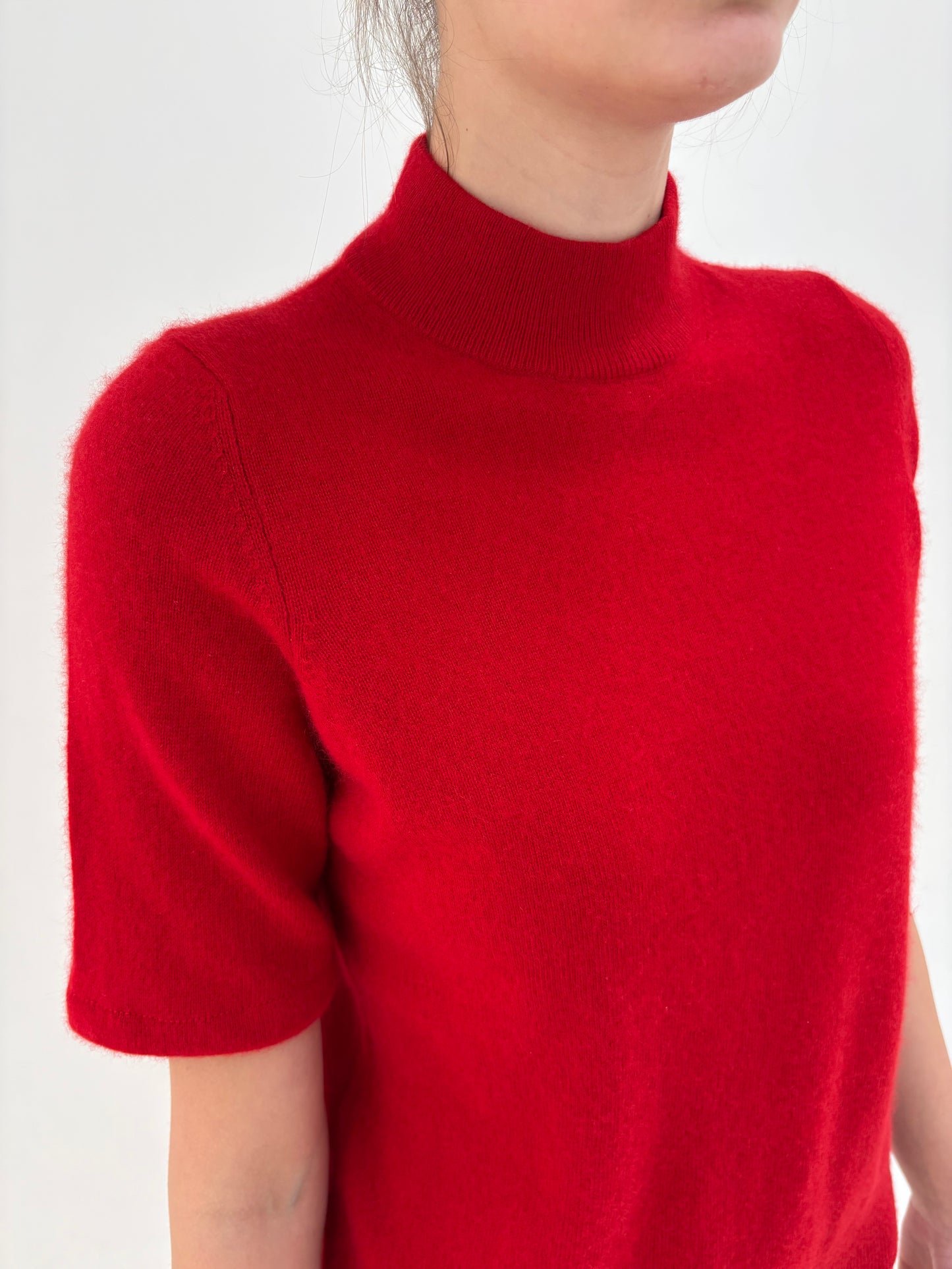 Top cherry red din cașmir