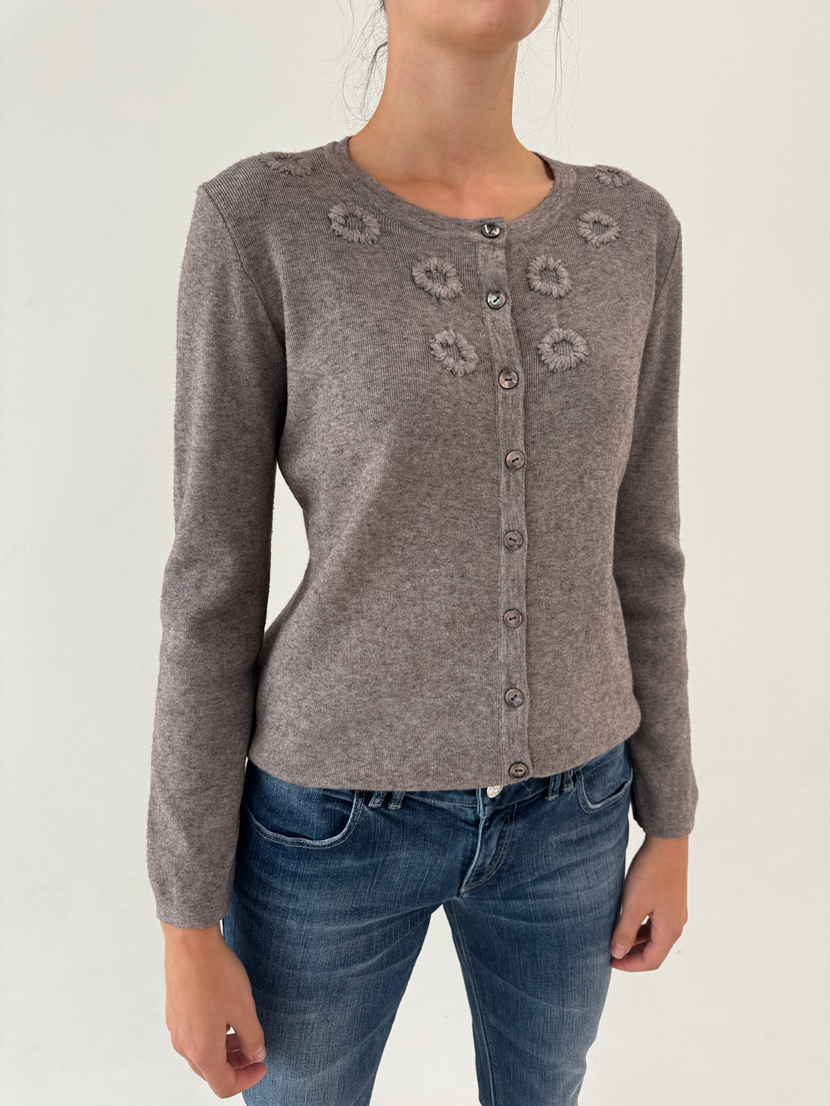 Cardigan taupe Max Mara light taupe din mix de lana extrafina cu broderie 3D
