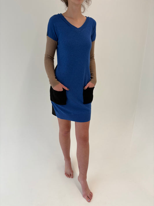 Rochie cu influențe casual colorblock din lana extrafina