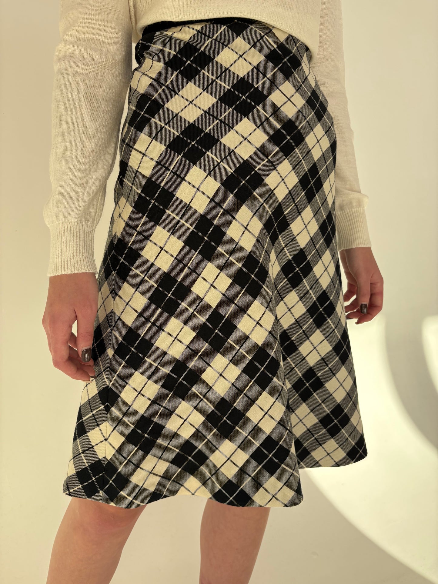 Fustă în bie și carouri din lana extrafina cu print negru și ivoire