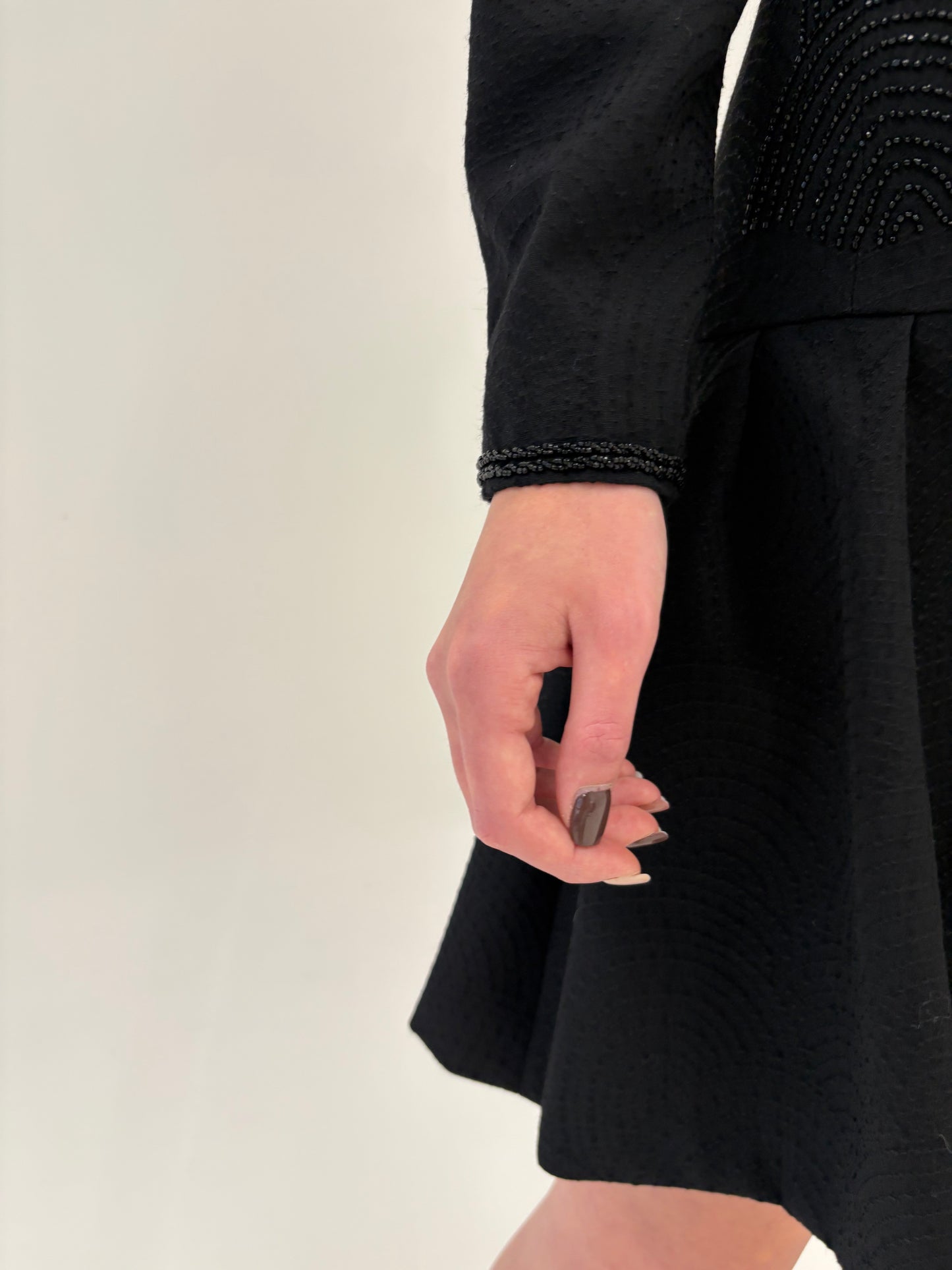 LBD vintage superba high end din lana extrafina cu aplicații