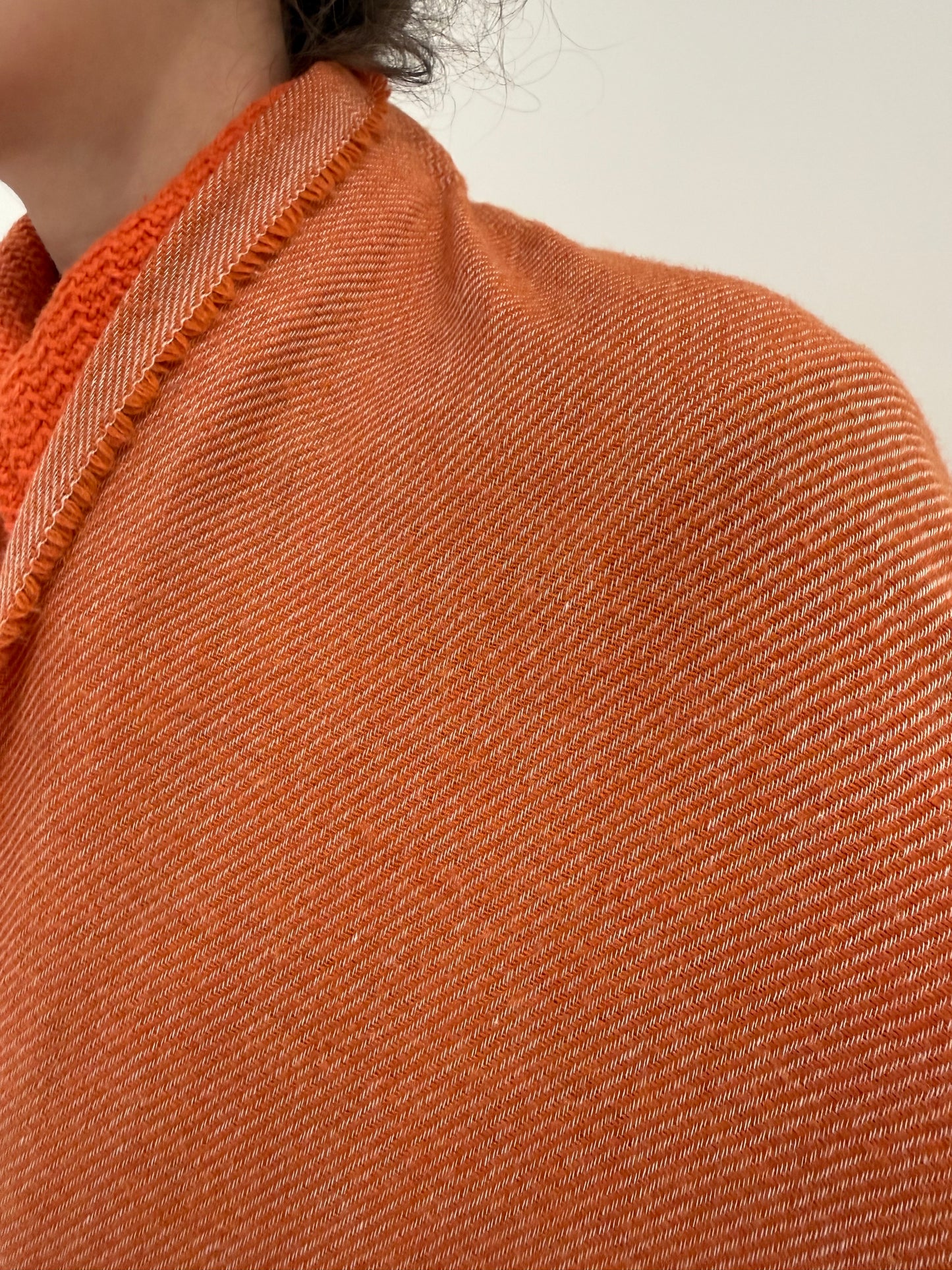 Shawl XXXL gros din cașmir oranj și camel Chevron