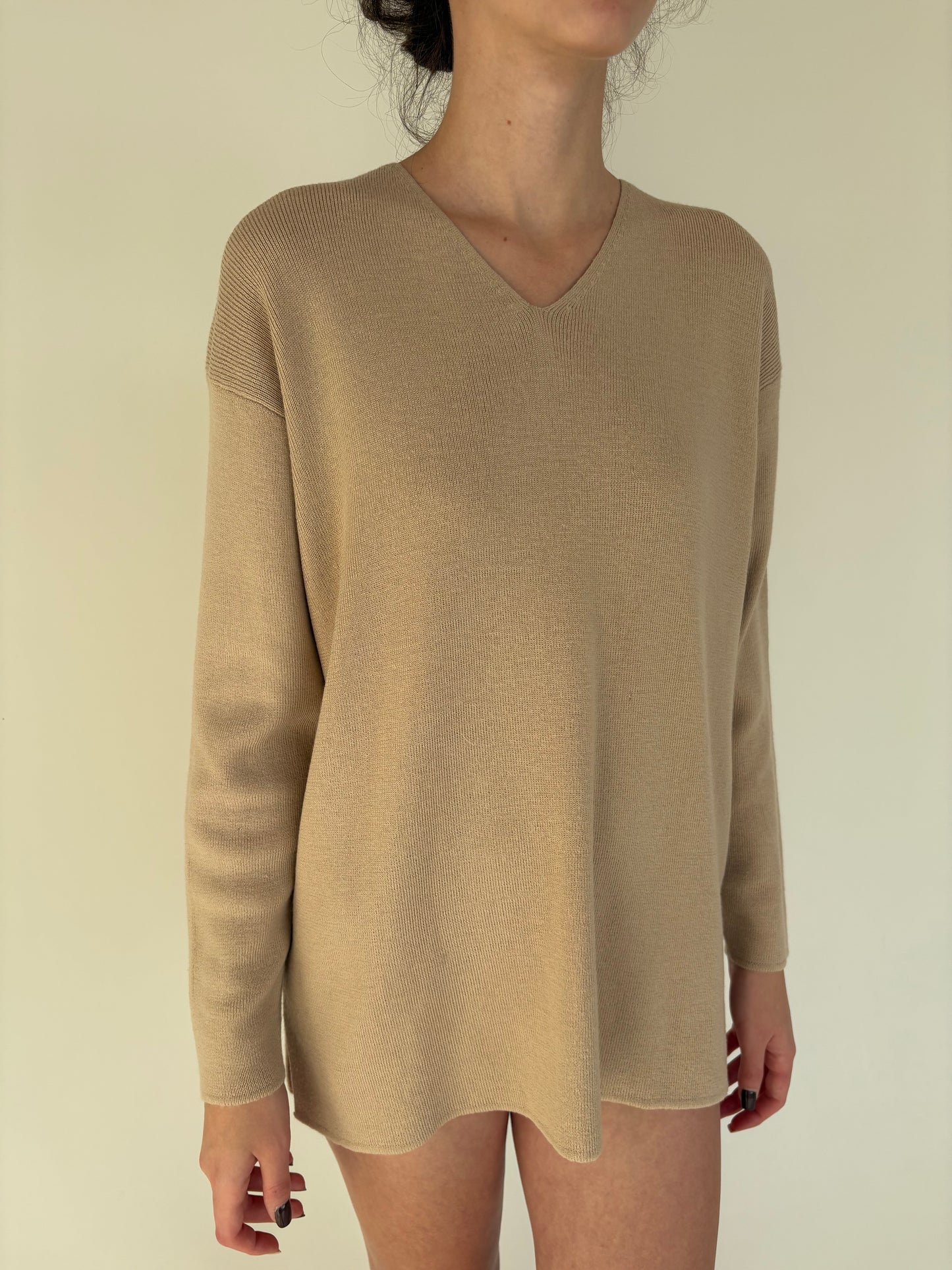 Pulover camel din lana merino extrafina ribbed in croi lejer