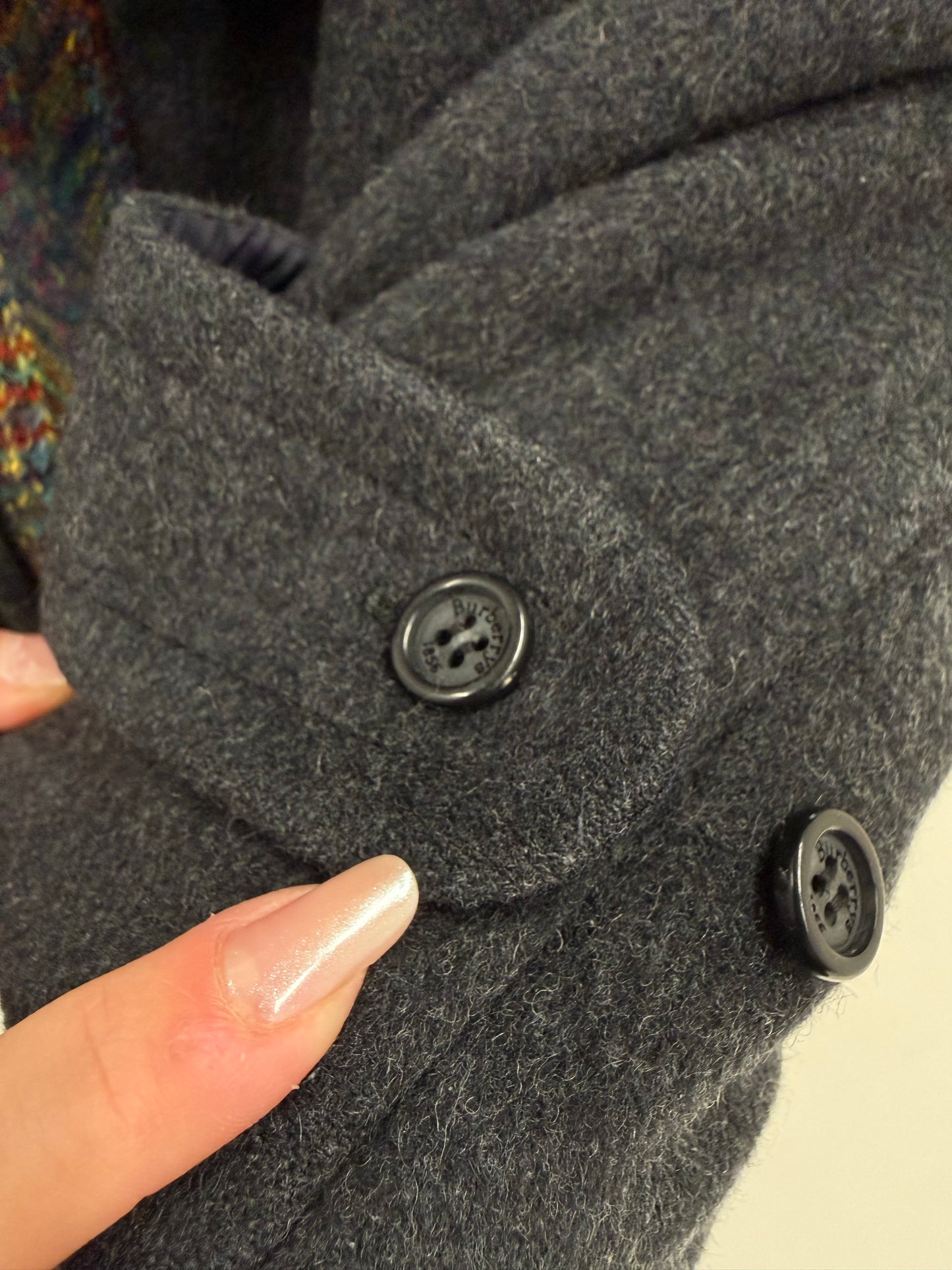 Palton vintage Burberry în croi actual oversized