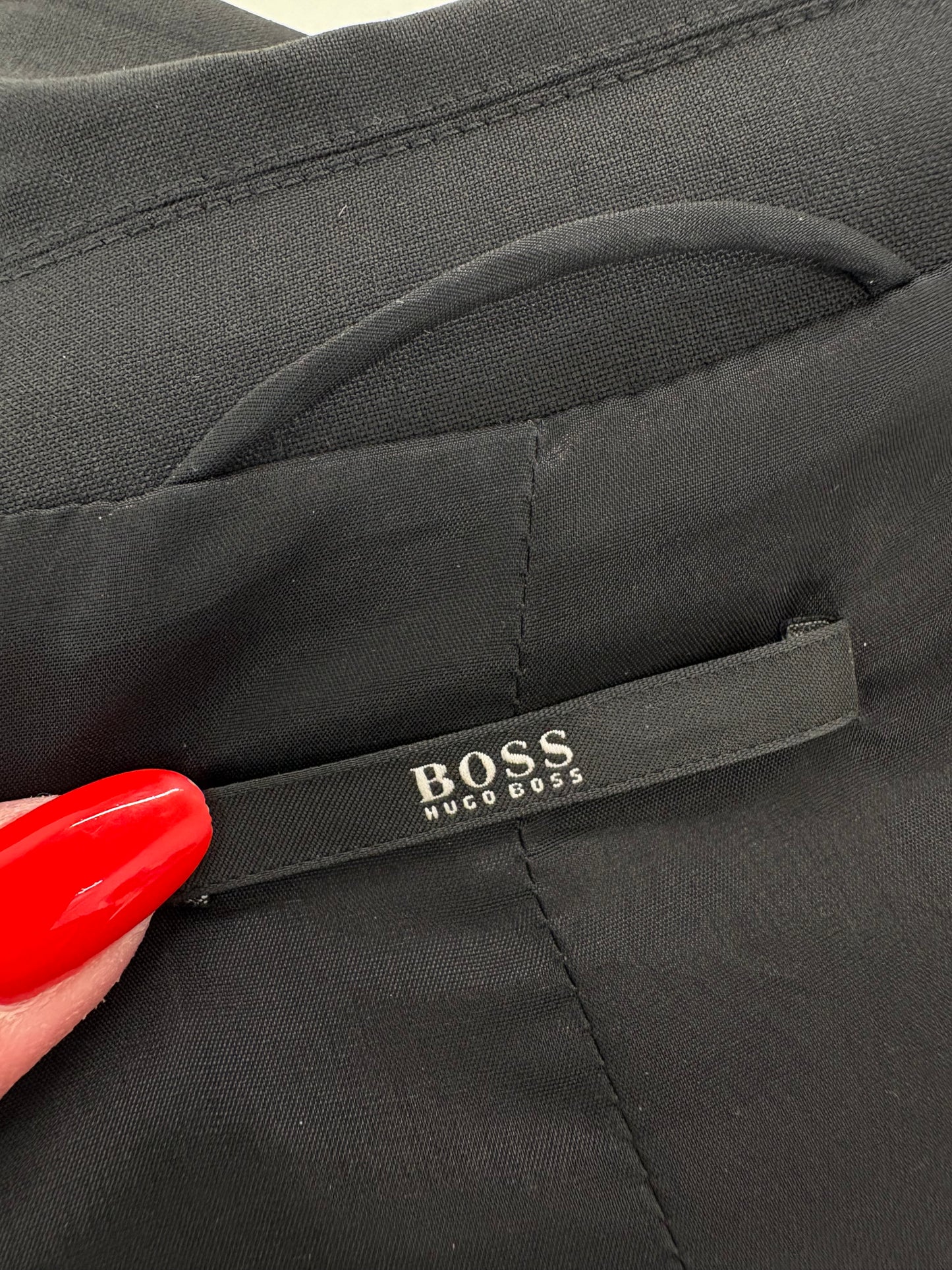 Sacou Hugo Boss negru cambrat din stofita lightweight ultra confort