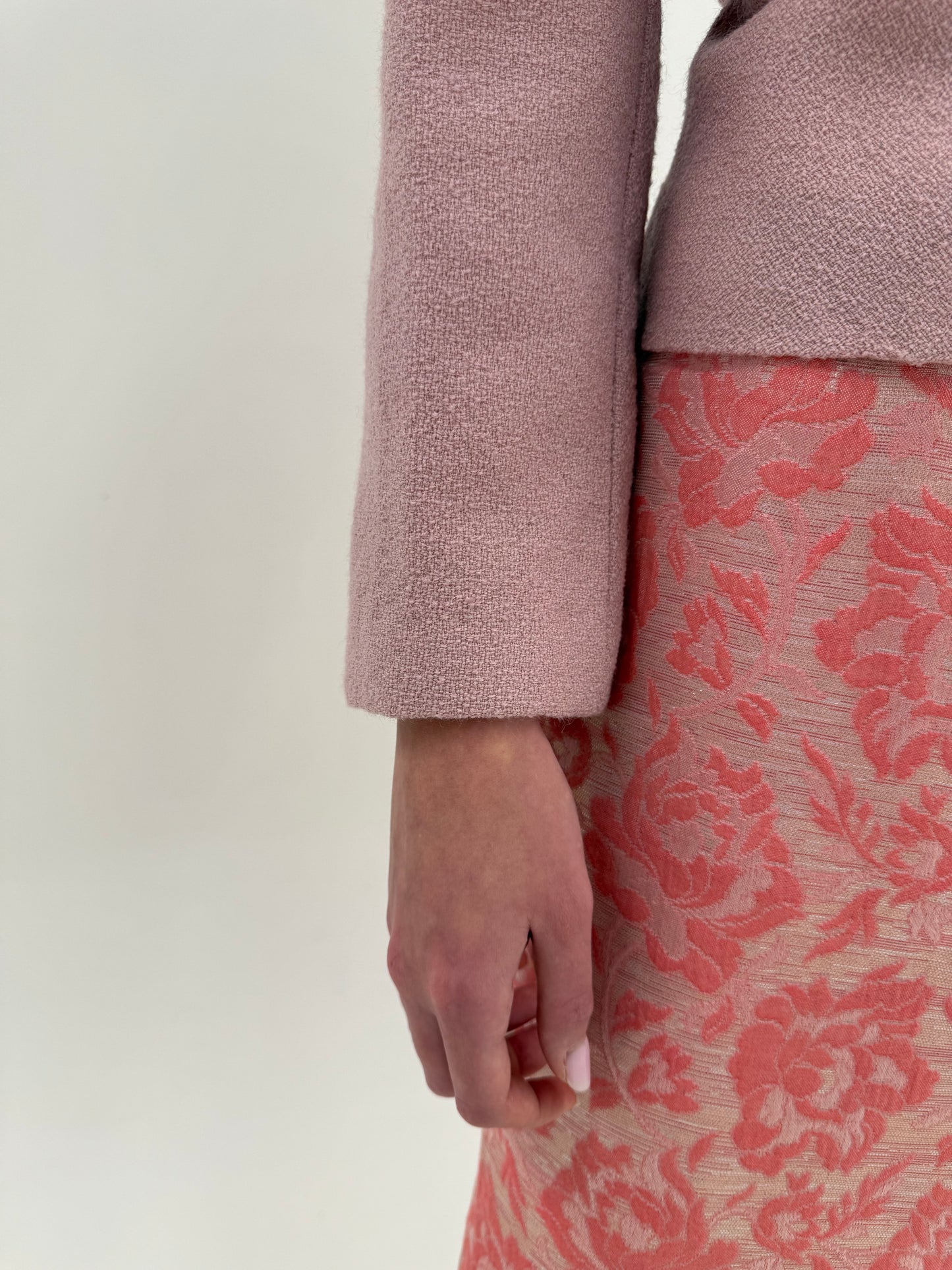 Sacou old vintage anii 80 powder pink din boucle de lana cu nasturi lucrați manual