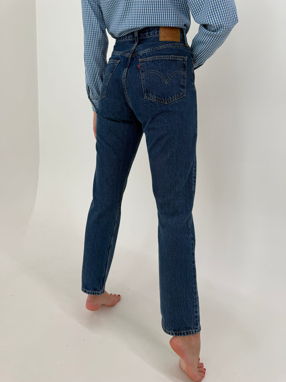 Jeans Levi’s 501 darker wash straight leg