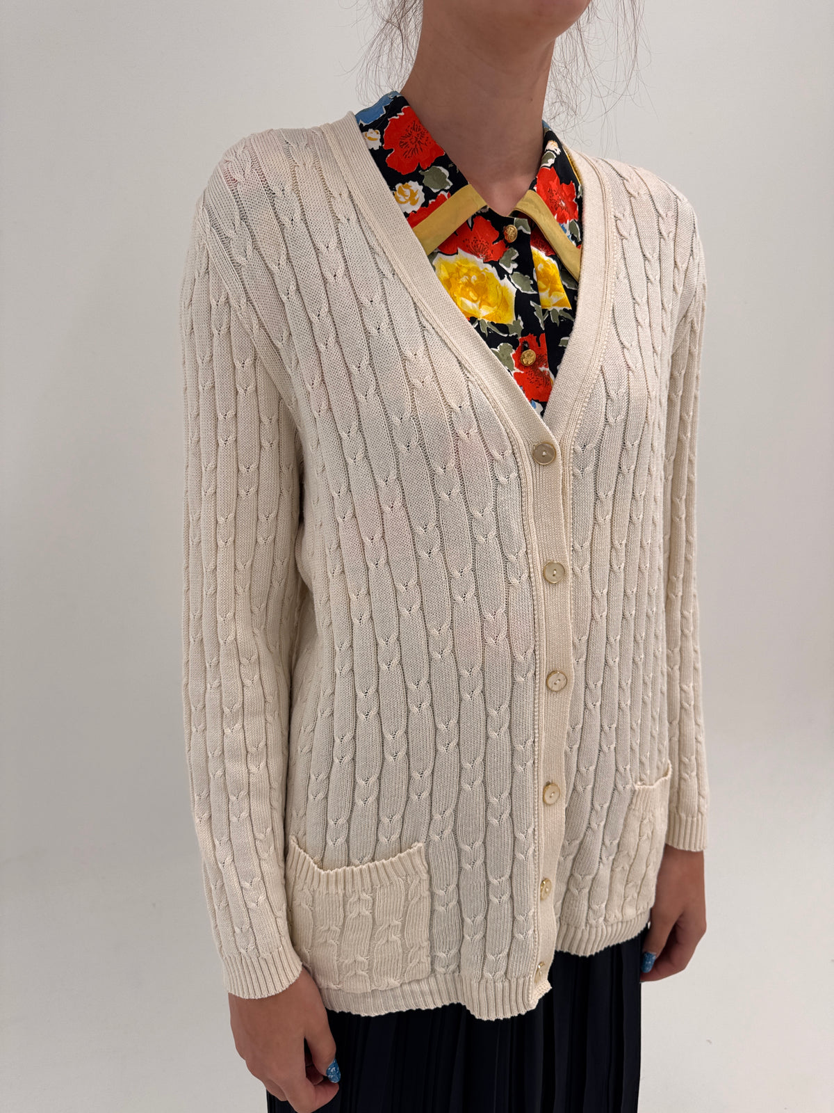 Cardigan din bumbac excepțional cu torsade light nude de gramaj mare