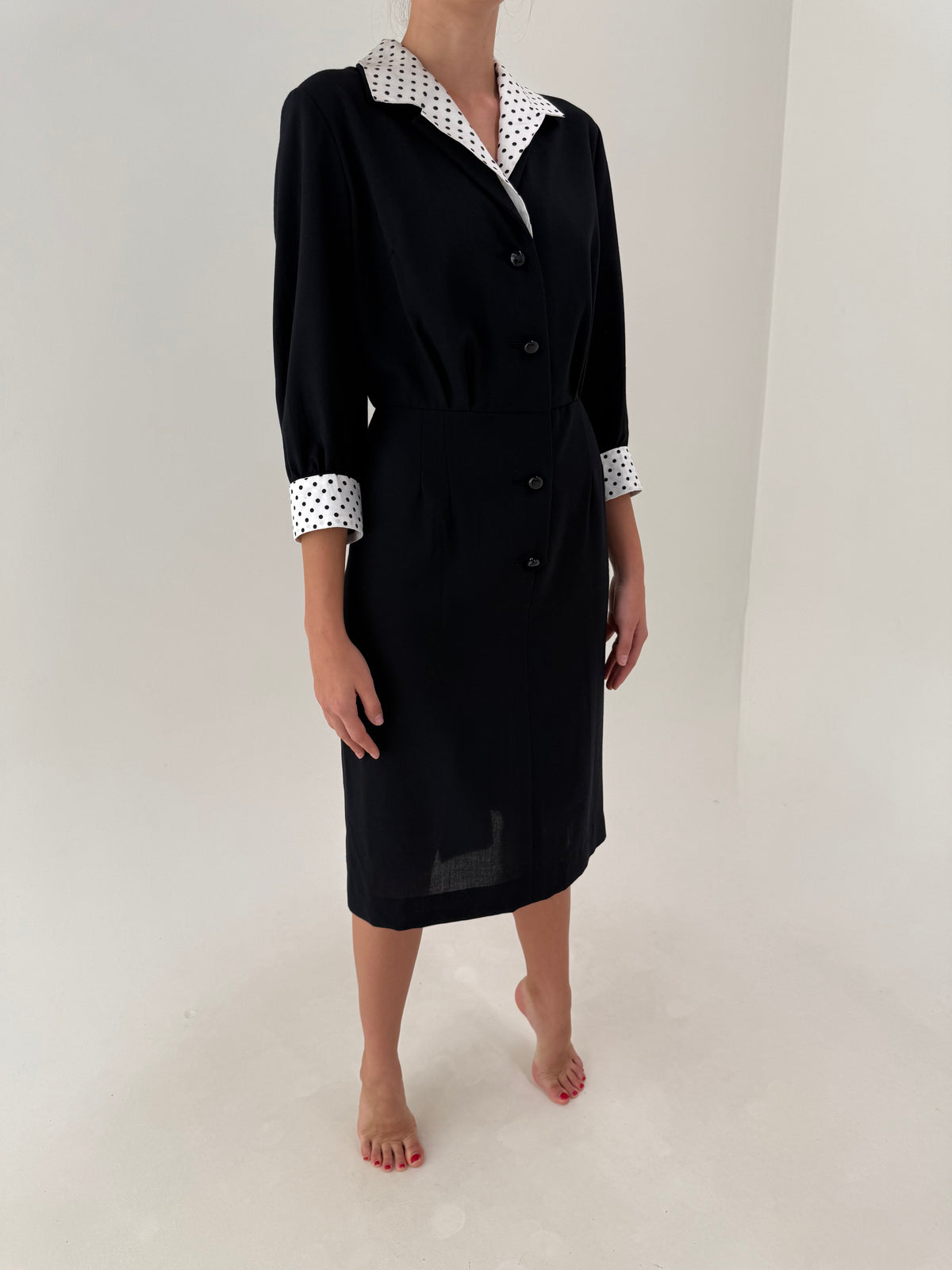 LBD vintage din lanita extrafina cu talie marcată și buline