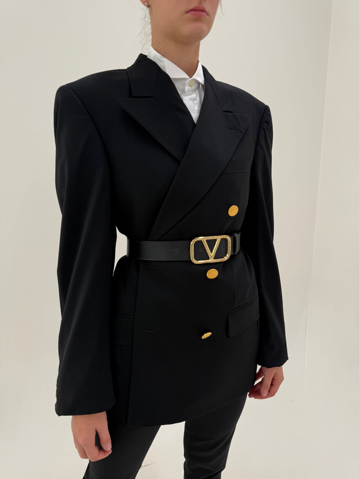 Sacou Valentino vintage nou cu eticheta din lana extrafina și nasturi metalici aurii