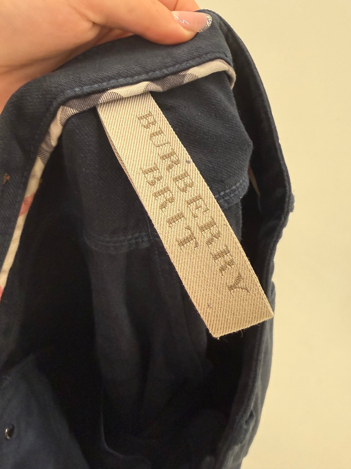 Pantaloni Burberry în croi clasic Navy blue