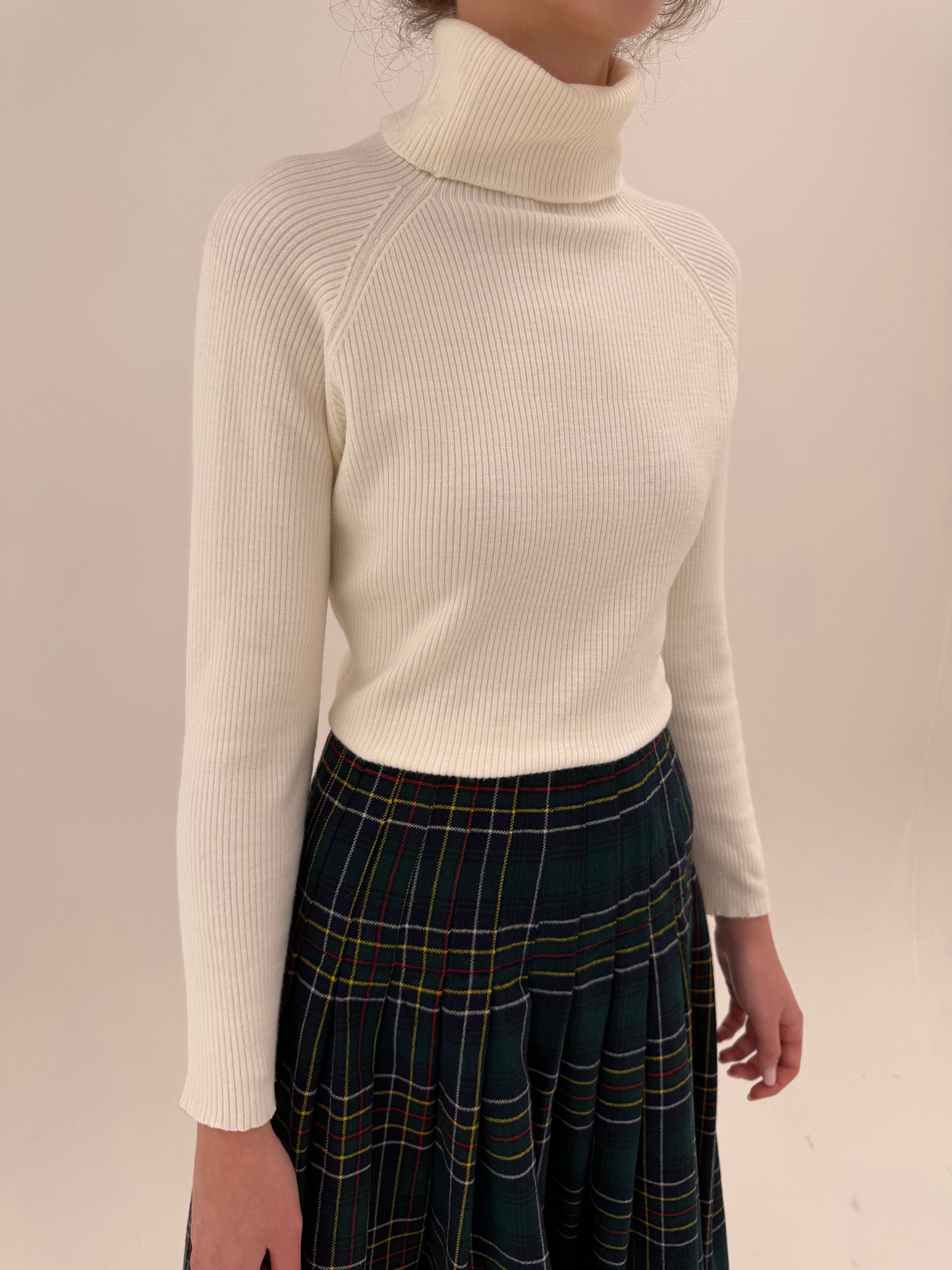 Maleta ribbed italiană butter white din lana merino extrafina