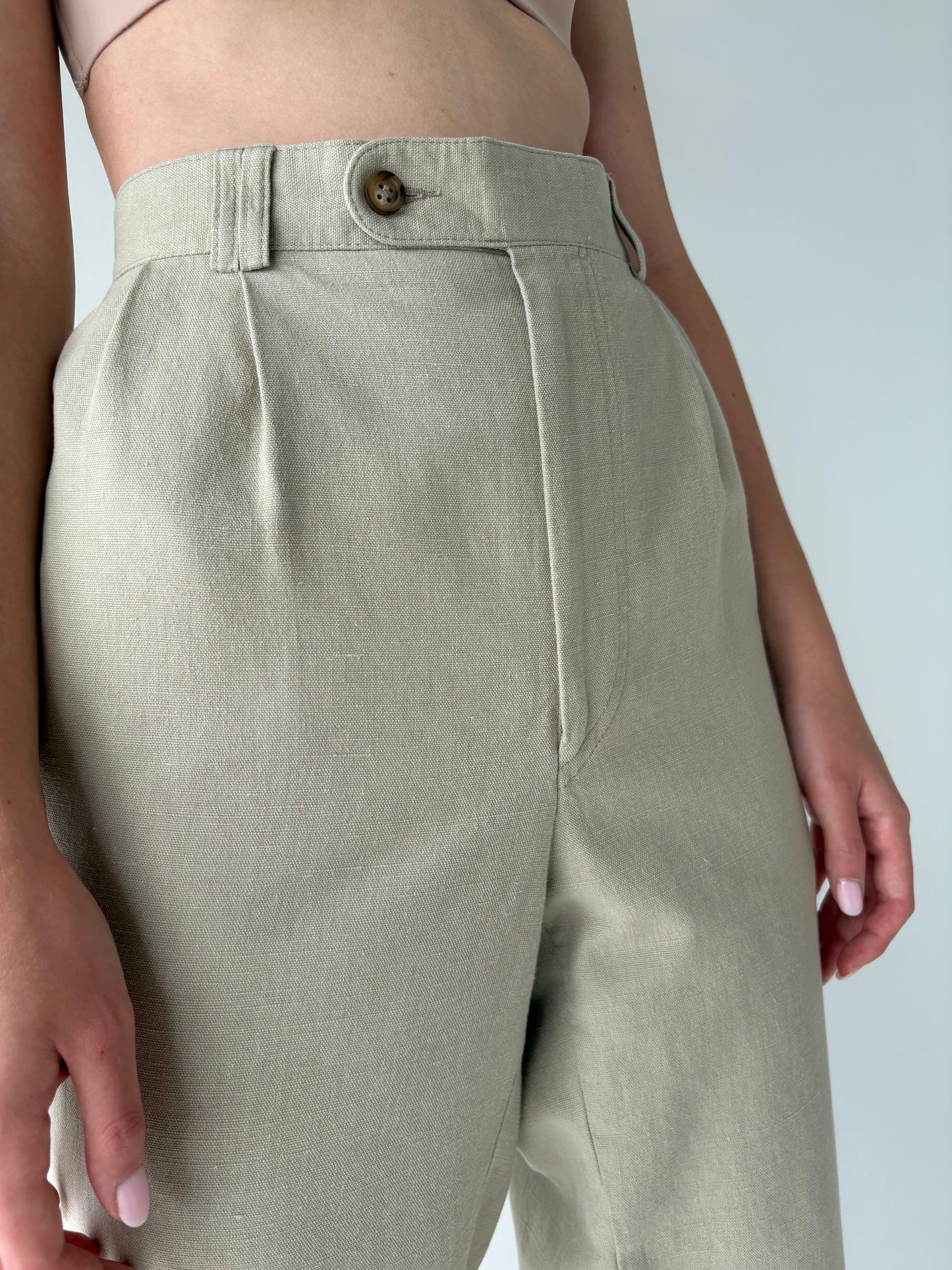 Pantaloni tall light nude din pânză de in cu pense