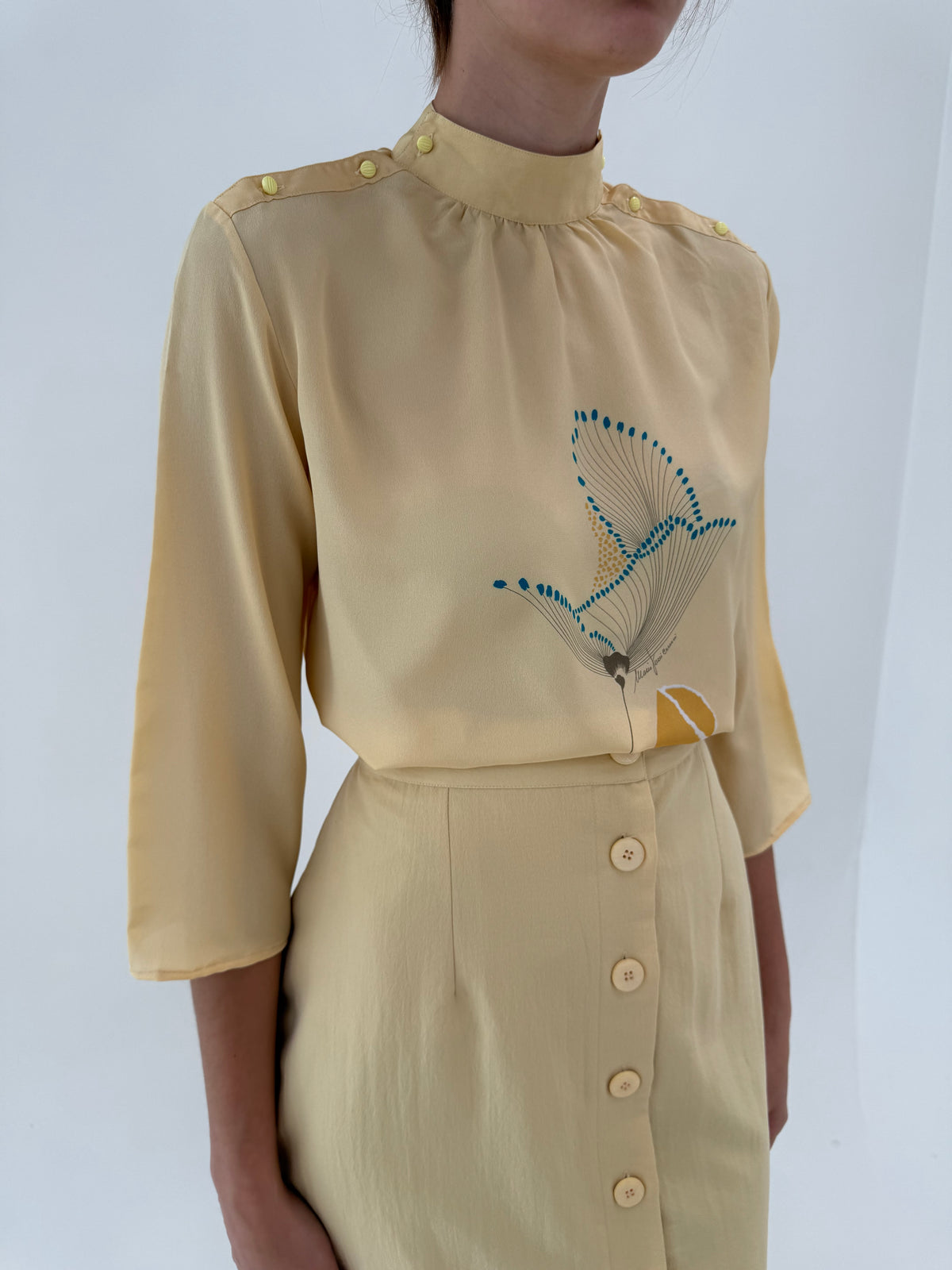 Cămașa old vintage anii 80 butter yellow cu print superb din mix de mătase naturală