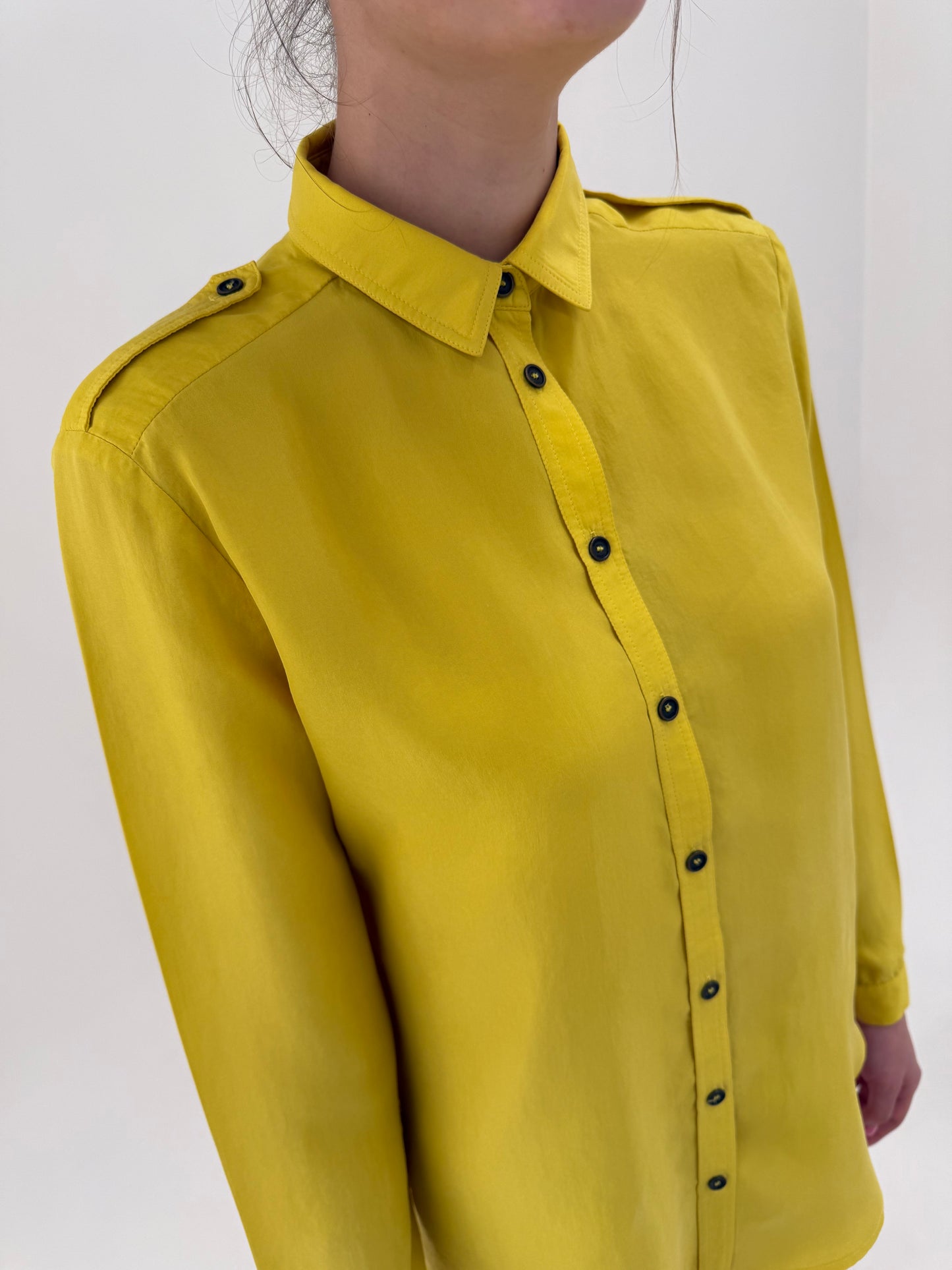 Cămașa Burberry din mătase naturală mată  lemon yellow