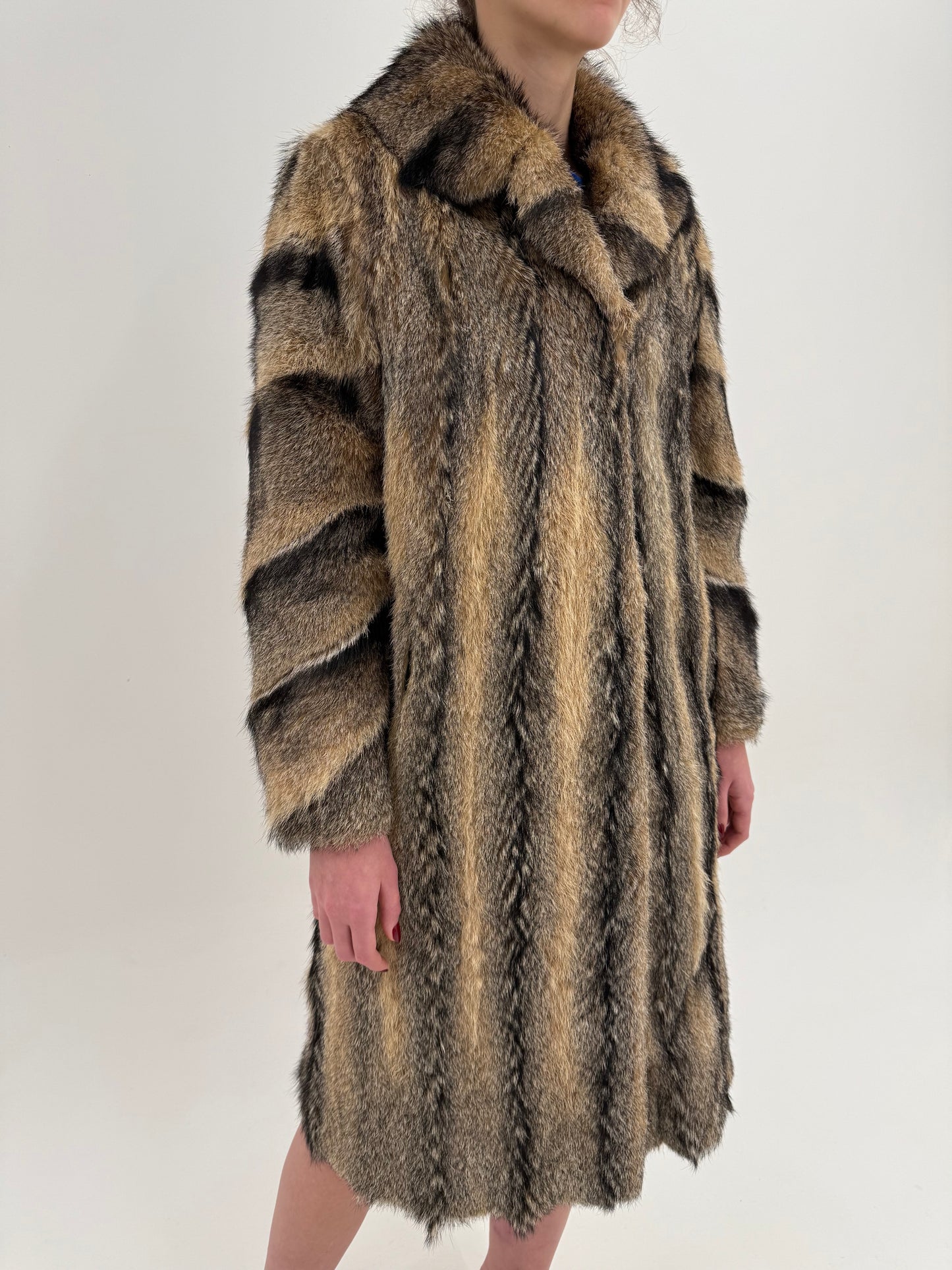 Blană naturală de enot în dungi naturale și combinație superbă de culori