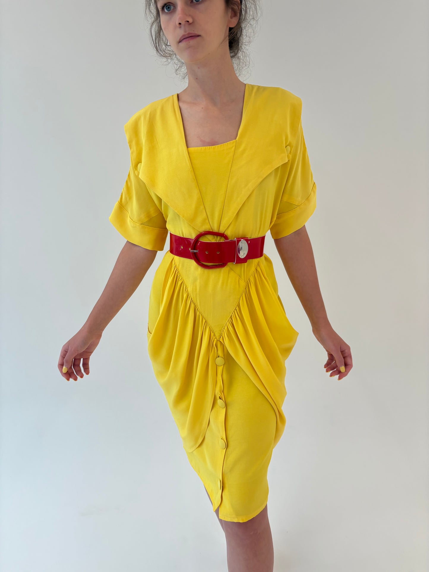 Rochie vintage spectaculoasă din anii 80 cu falduri și drapaje