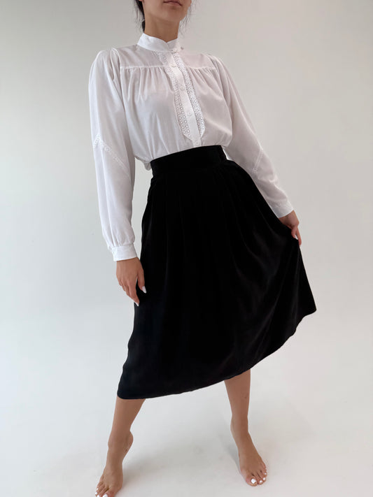 Fustă vintage neagră cu talie ultra înaltă și buzunare de la zi la seară