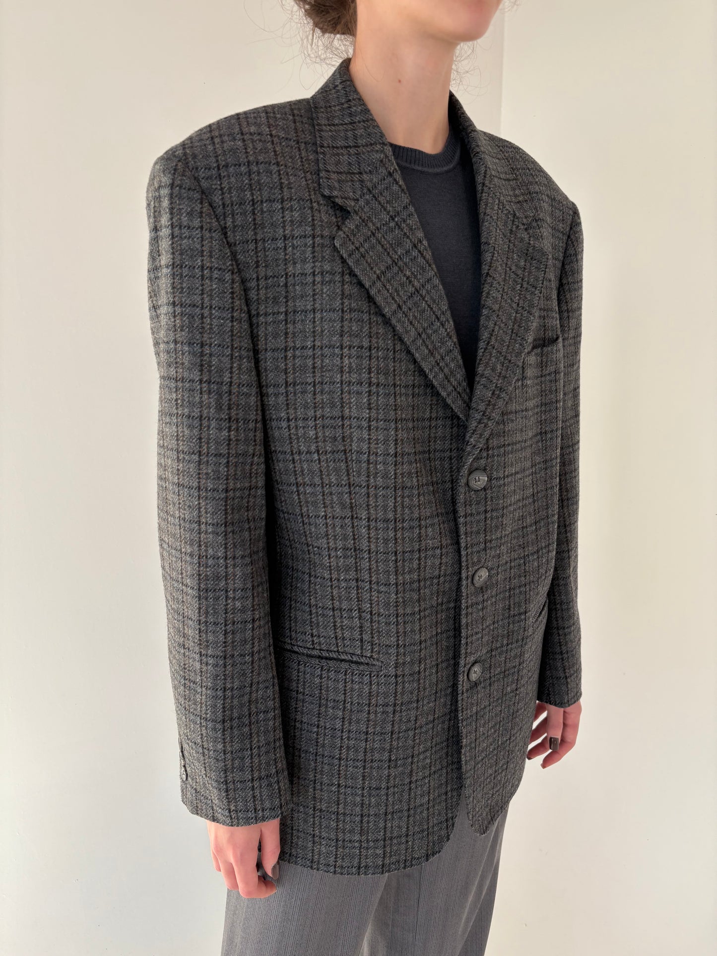 Sacou italian din tweed gros de lana în carouri și nuanțe neutre