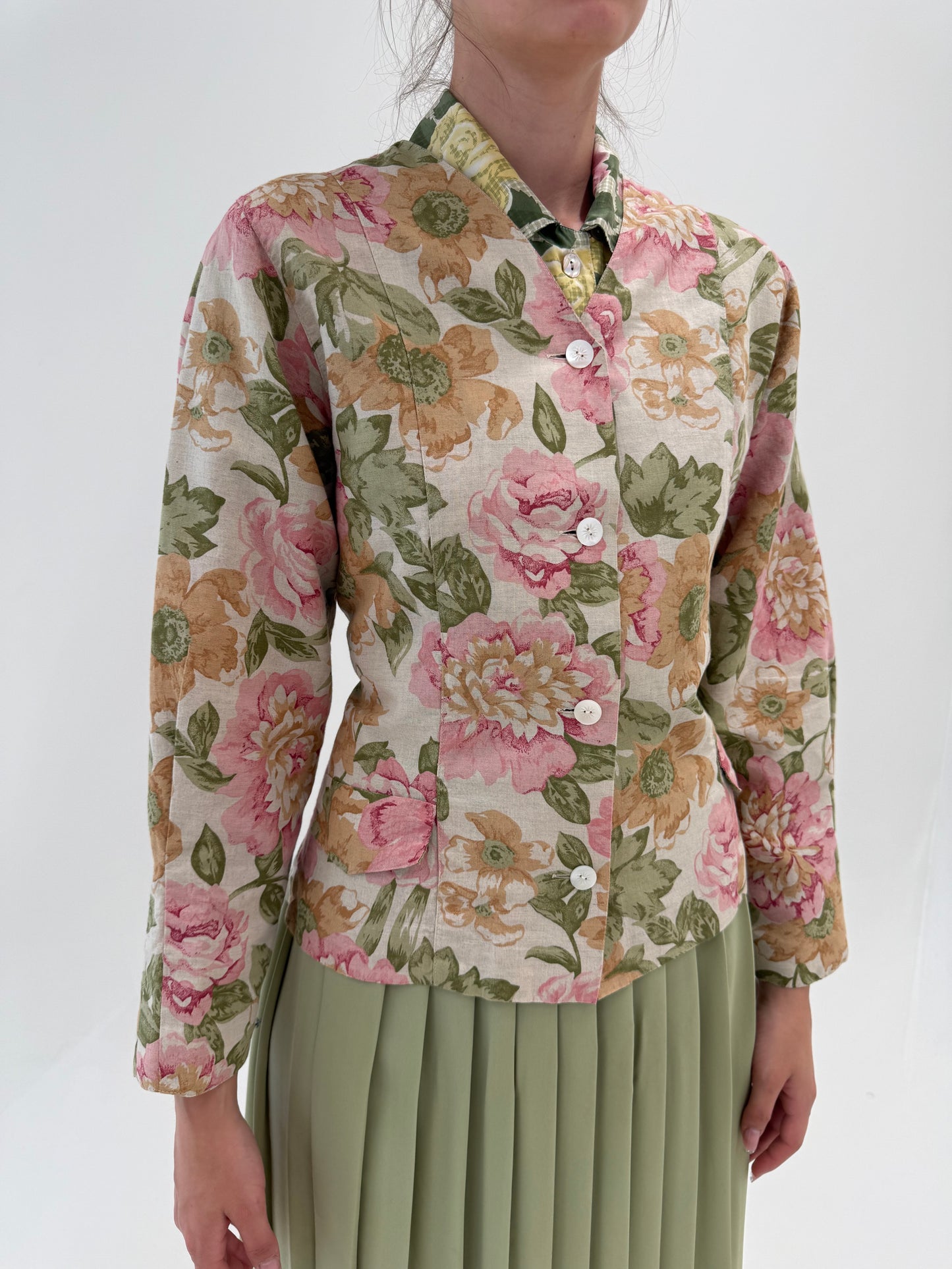 Sacou vintage din pânză de in în croi minimalist cu print superb cu trandafiri