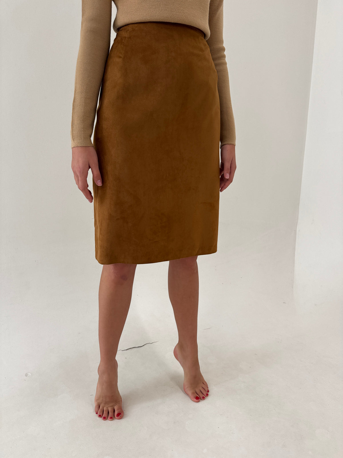 Costum vintage nou cu eticheta caramel brown și aspect de piele întoarsă