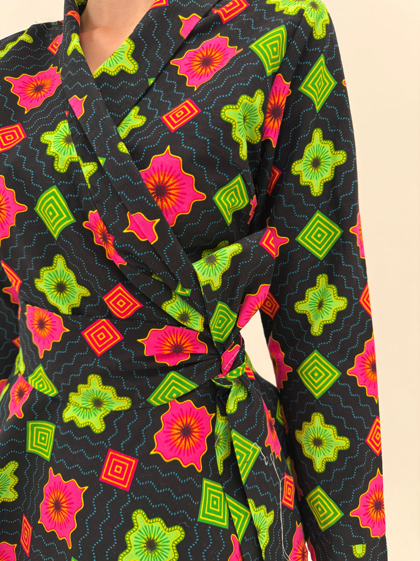 Jacheta vintage petrecuta din pânză de bumbac tip kimono cu talie ultra marcată