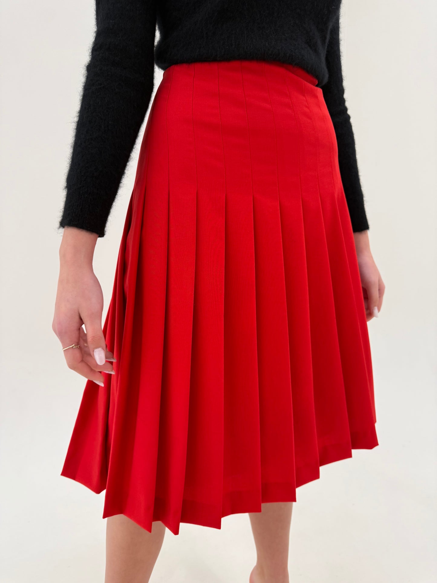 Fustă vintage cherry red plisata cu talie ultra înaltă din lanita extrafina