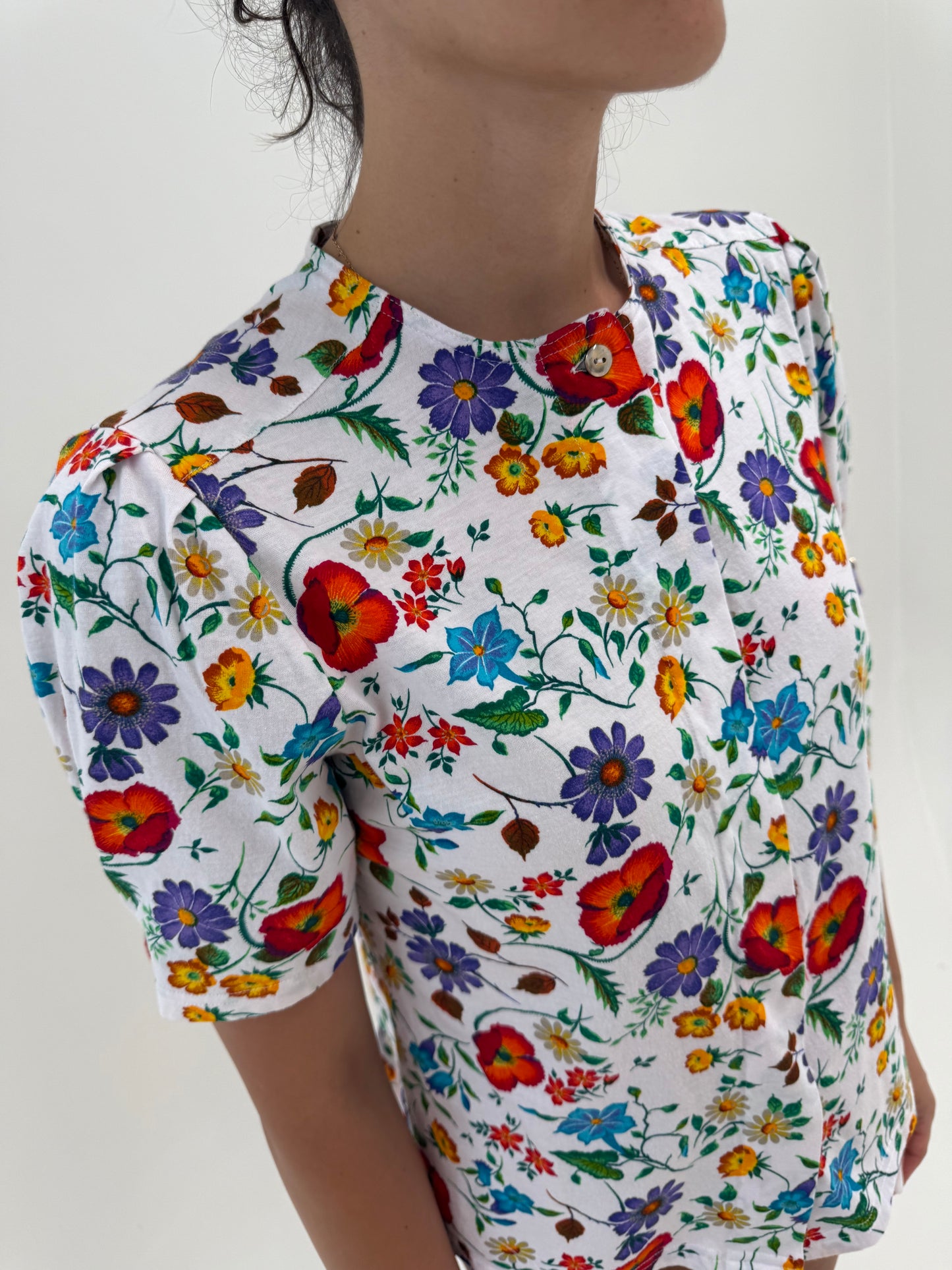 Corsaj premium din bumbac cu print floral superb și mâneci ușor bufante