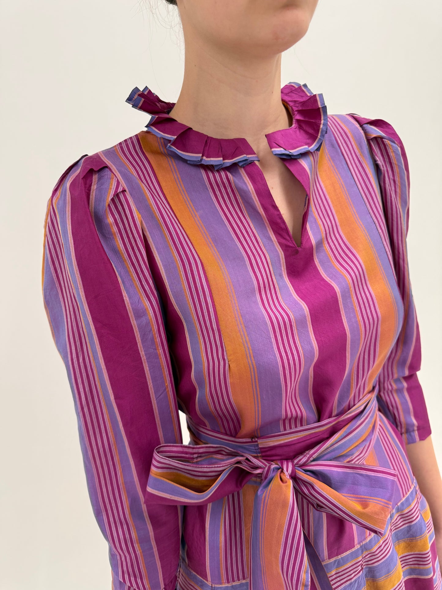 Rochie vintage din mătase naturală excepțională plină în culori tari