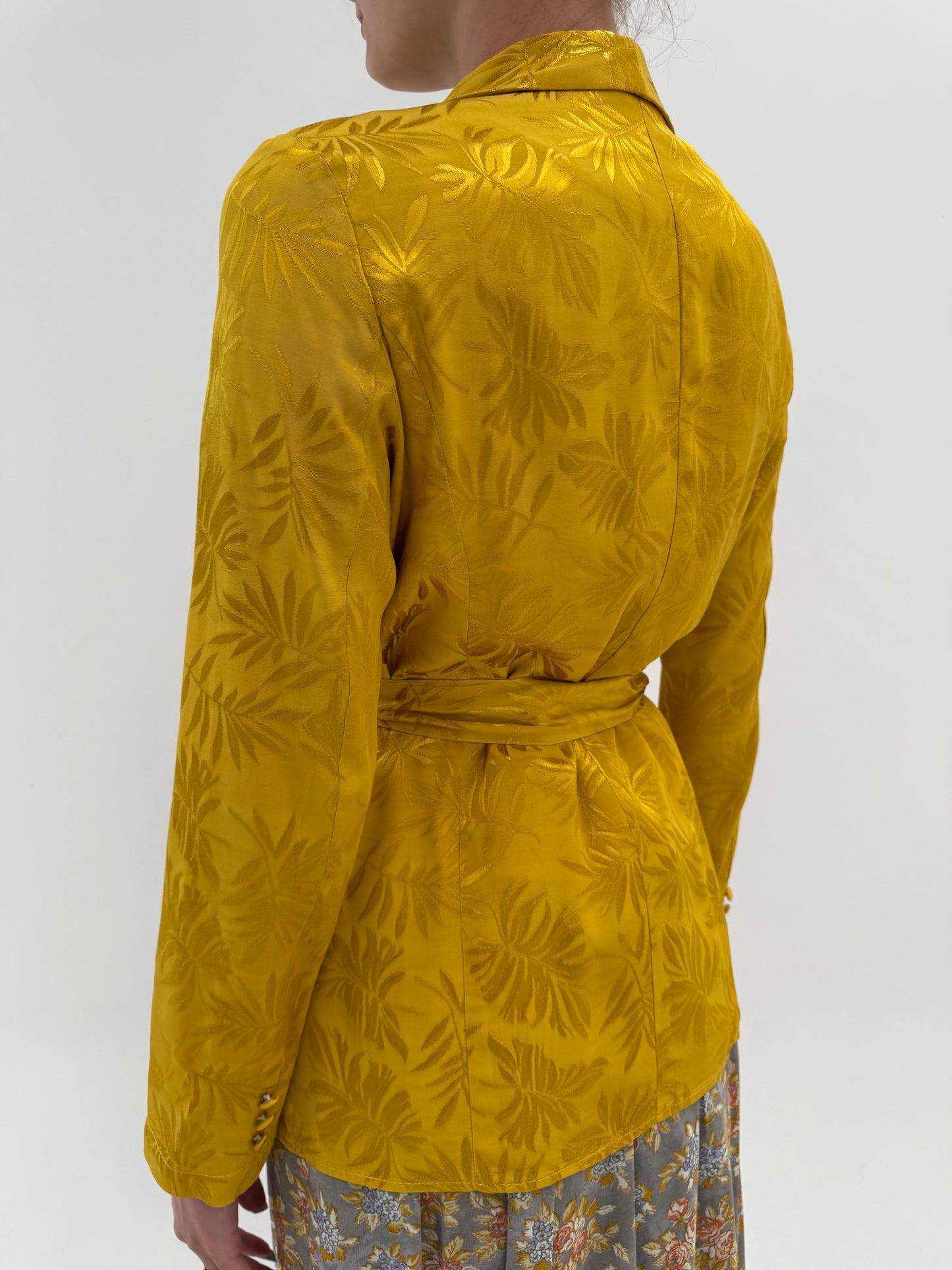 Blazer mustard yellow ușor satinat cu cordon și print texturat organic