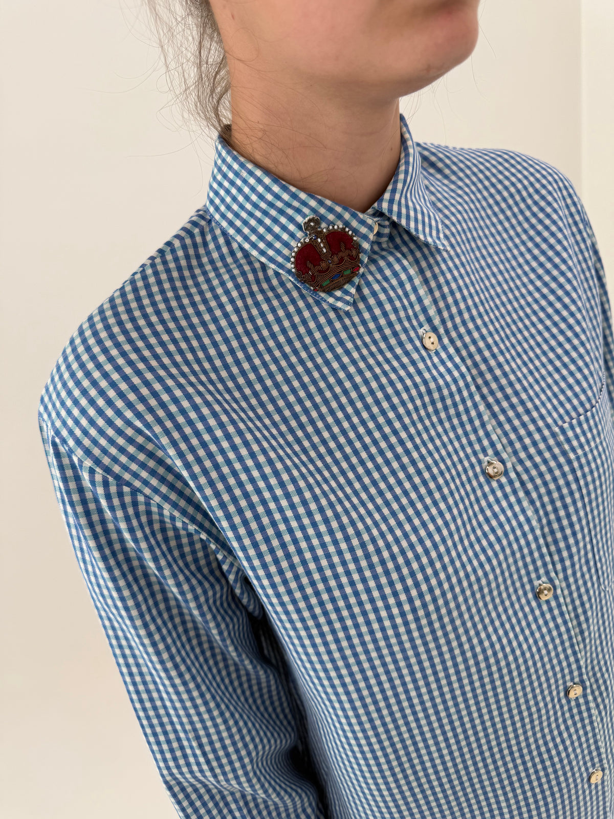 Cămașa vintage gingham din bumbac excepțional cu emblemă pe guler