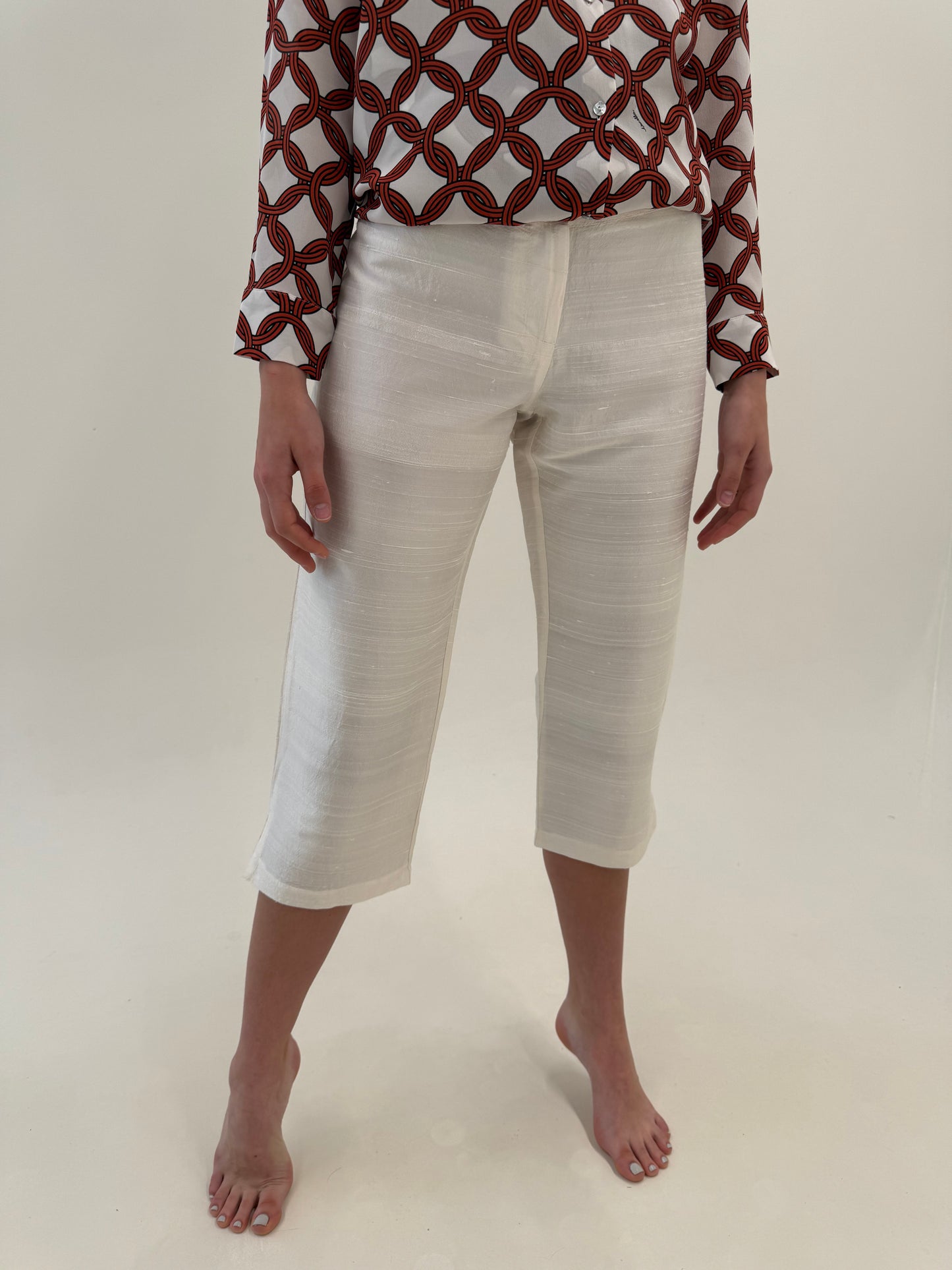 Pantaloni petite sau capri din mătase naturală dupioni