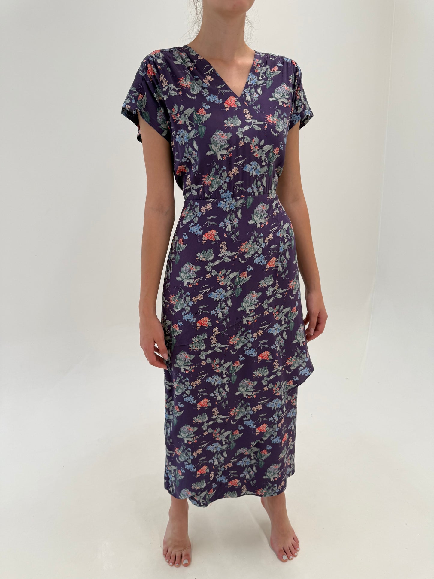 Rochie maxi din mătase naturală mată cu talie ultra înaltă marcată