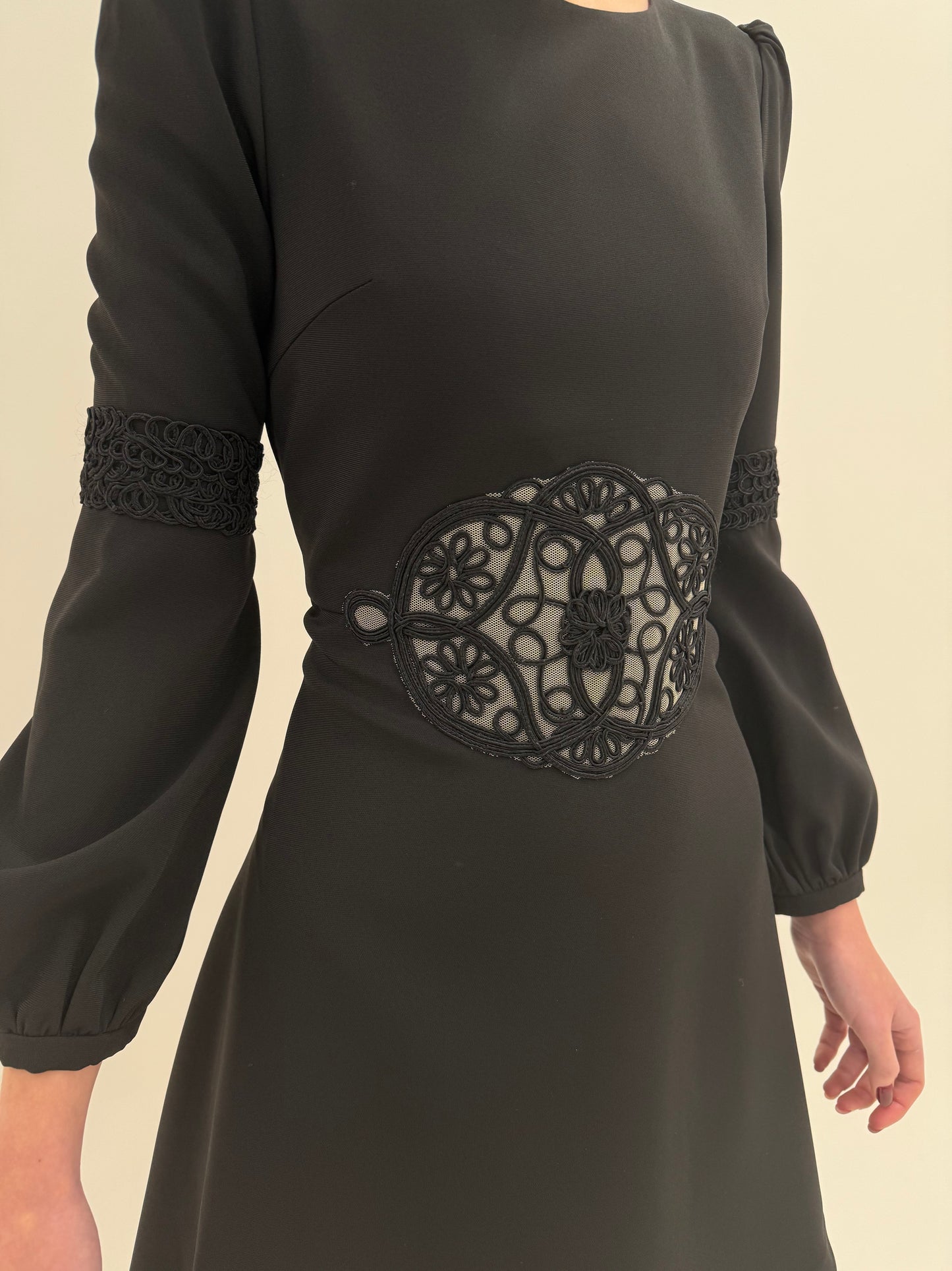 LBD Valentino NOUĂ cu eticheta din Georgette cu talie decorată