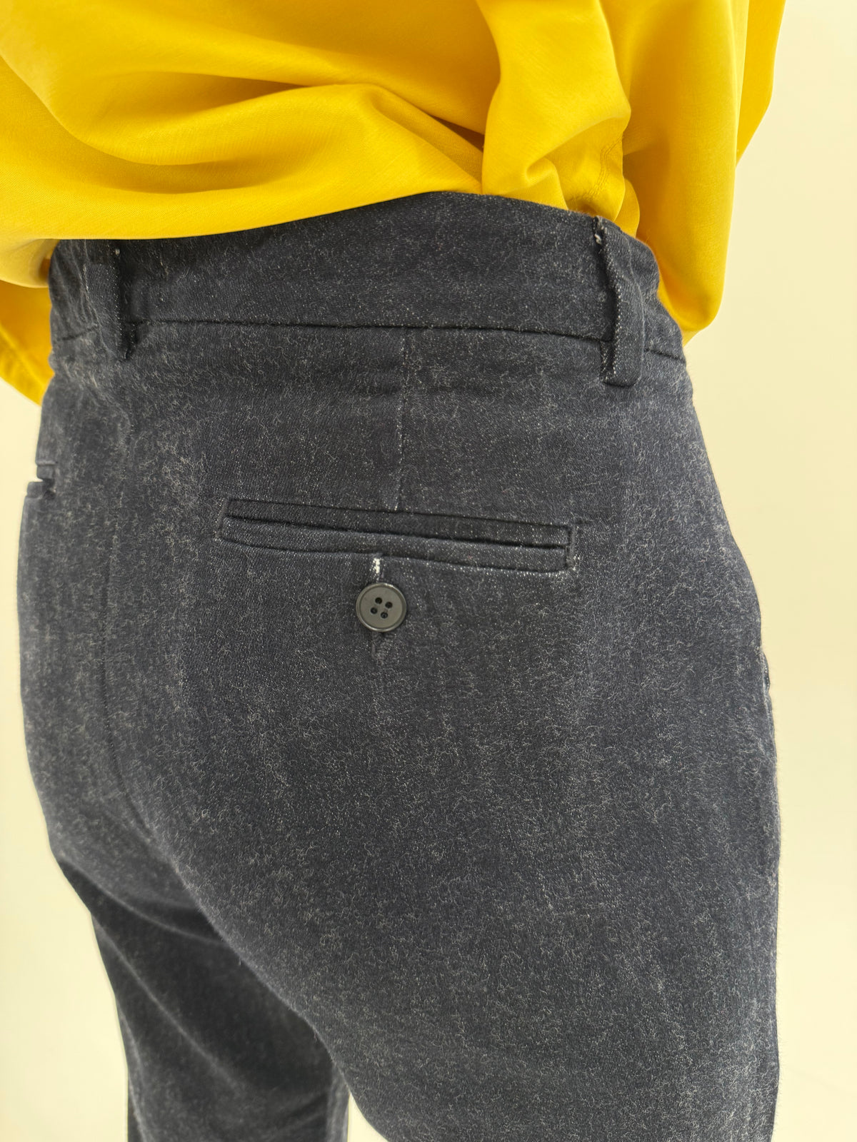 Jeans Max Mara din bumbac gros moale în croi chinos